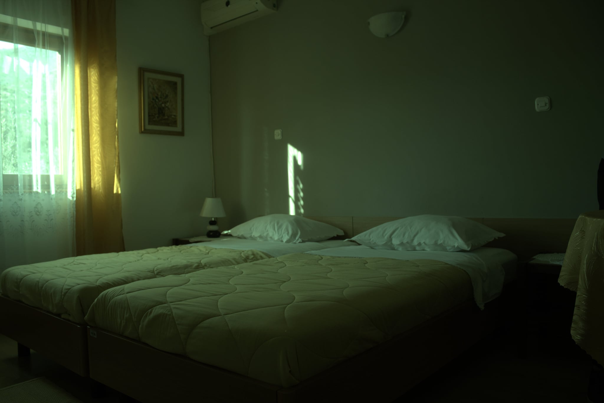 Villa Ro - Ela offers five self-catering accommodation units located in BrseÄine, a typical Mediterranean landscape of ancient olive trees, cypresses and agave.
WiFi, private parking, shared barbecue facilities and air-conditioning are provided. Bed linen and towels are provided.
This comfort studio apartment features free WiFi, air conditioning, equipped kitchenette with dining table and a private bathroom. It will also provide you with a lovely furnished terrace with a sea view.
Brsecine is the place of a typical Mediterranean landscape of ancient olive trees, cypresses and agave. Accommodation is situated in a peaceful rural inland area with intact nature and rich vegetation only 18 km away from historic Dubrovnik, between the village Trsteno and Slano. Crystal clear sea and pebble beach is one of the most beautiful in the vicinity of Dubrovnik.
Dubrovnik Airport is 40 km away, while Bus Station and Ferry Port, connecting the mainland with various Dalmatian islands, are 21 km away.