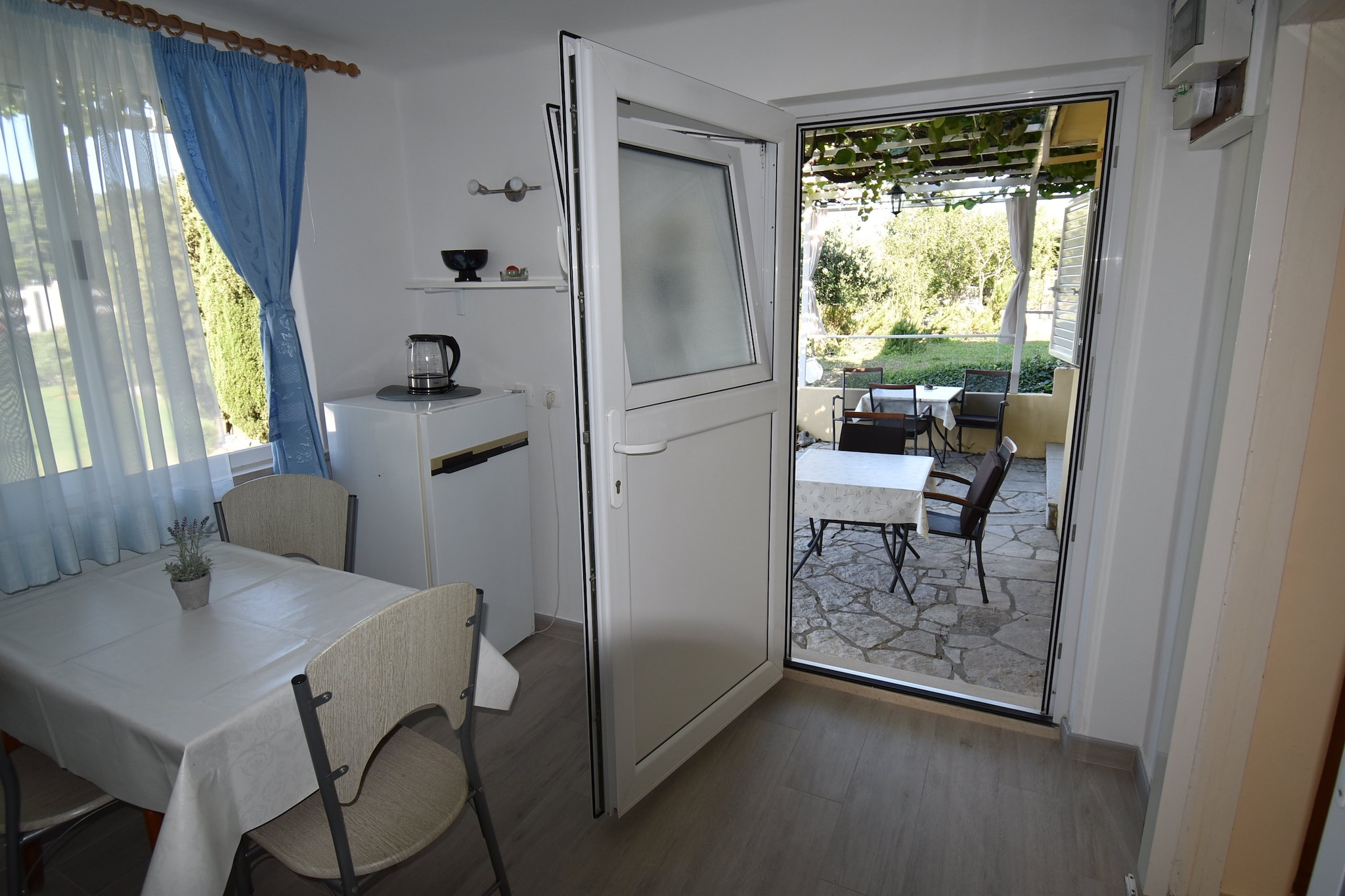 Guest House Kanjuo - Studio Apartment with Terrace and Garden View