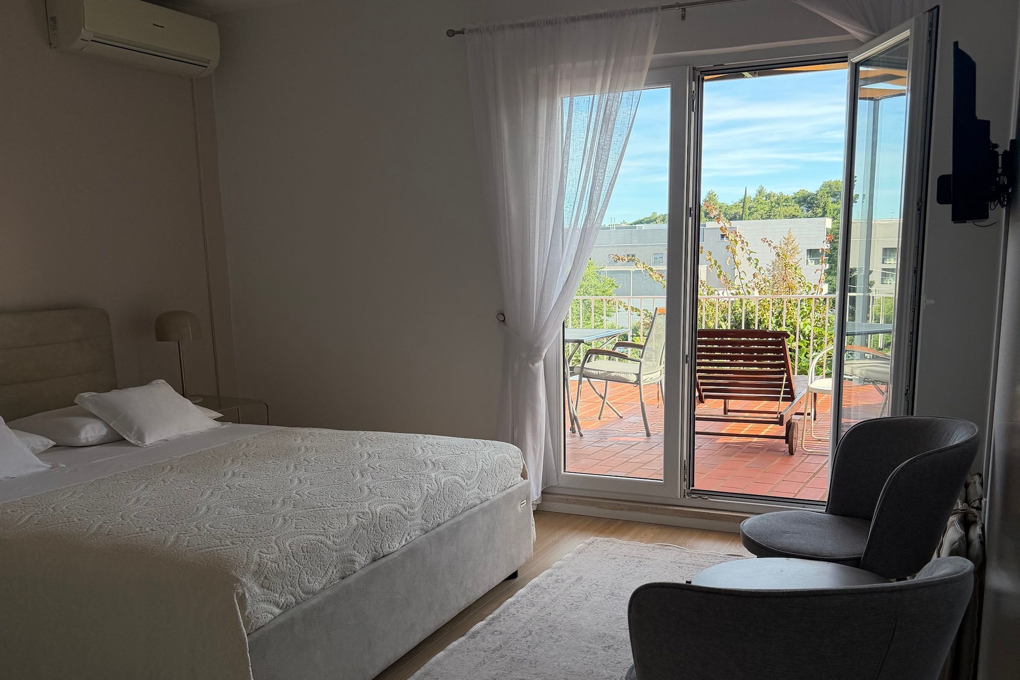 Guest House Kanjuo - Double Room with Terrace and Garden View