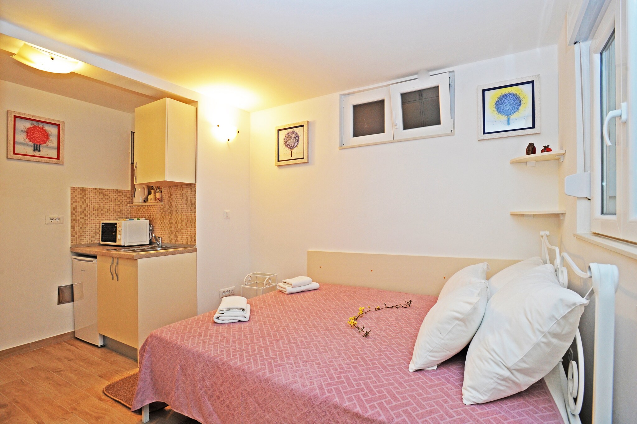 Nika Family Apartments - Basic Studio Apartment with External Terrace and Sea View (A5)