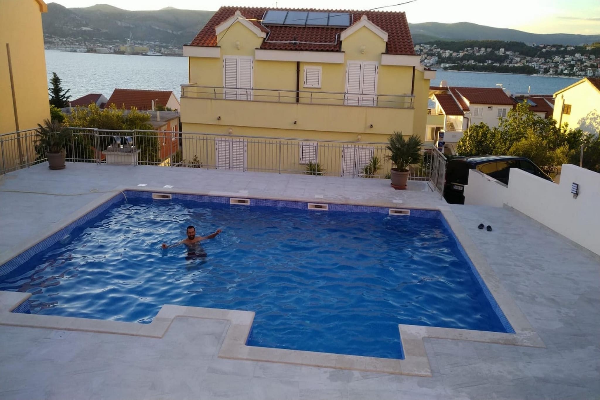Apartments Villa Moonlight - One Bedroom Apartment with Sea View Balcony and Terrace (Sandra)-Zwembad