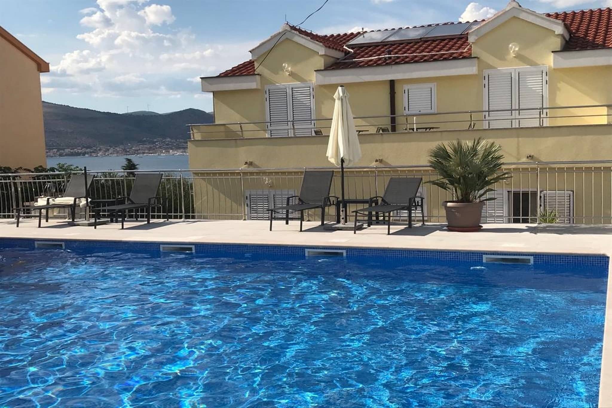 Apartments Villa Moonlight - One Bedroom Apartment with Large Terrace (Classic)-Buitenkant zomer