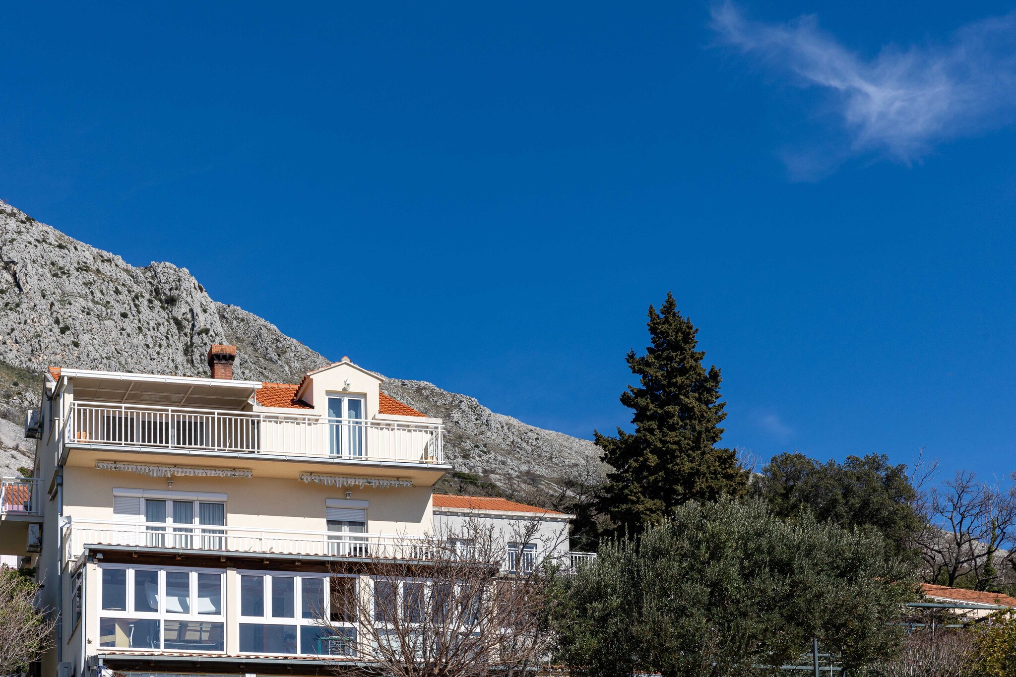 Apartment M&K - Two Bedroom Apartment with Balcony and Sea View-Buitenlucht
