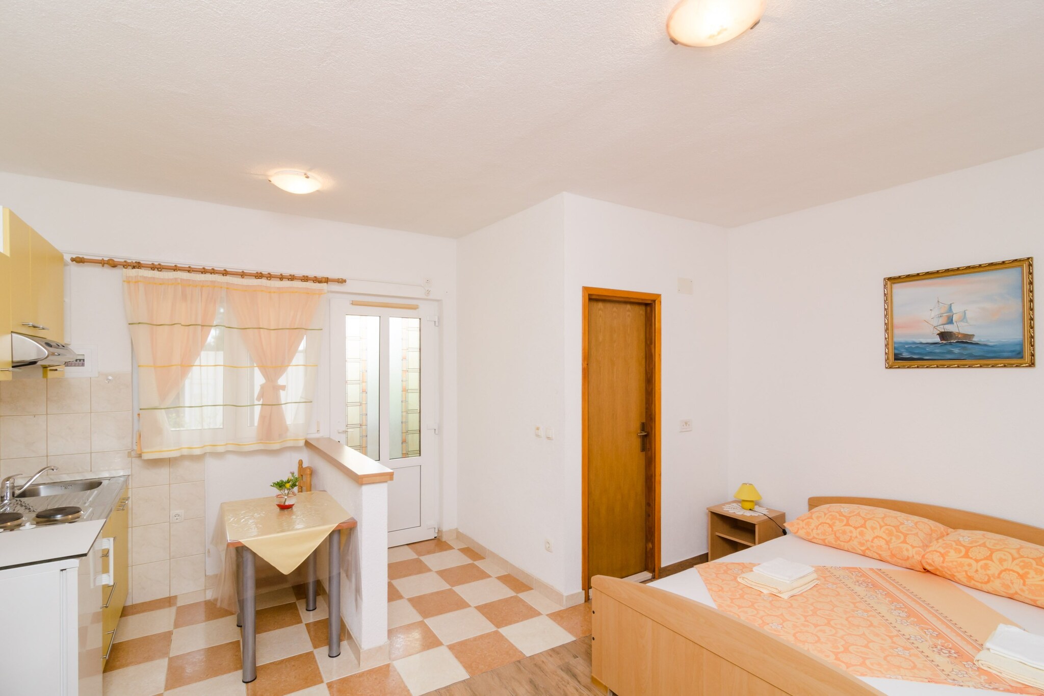 Apartments Skurla - Studio Apartment with Terrace (A1 žuti )