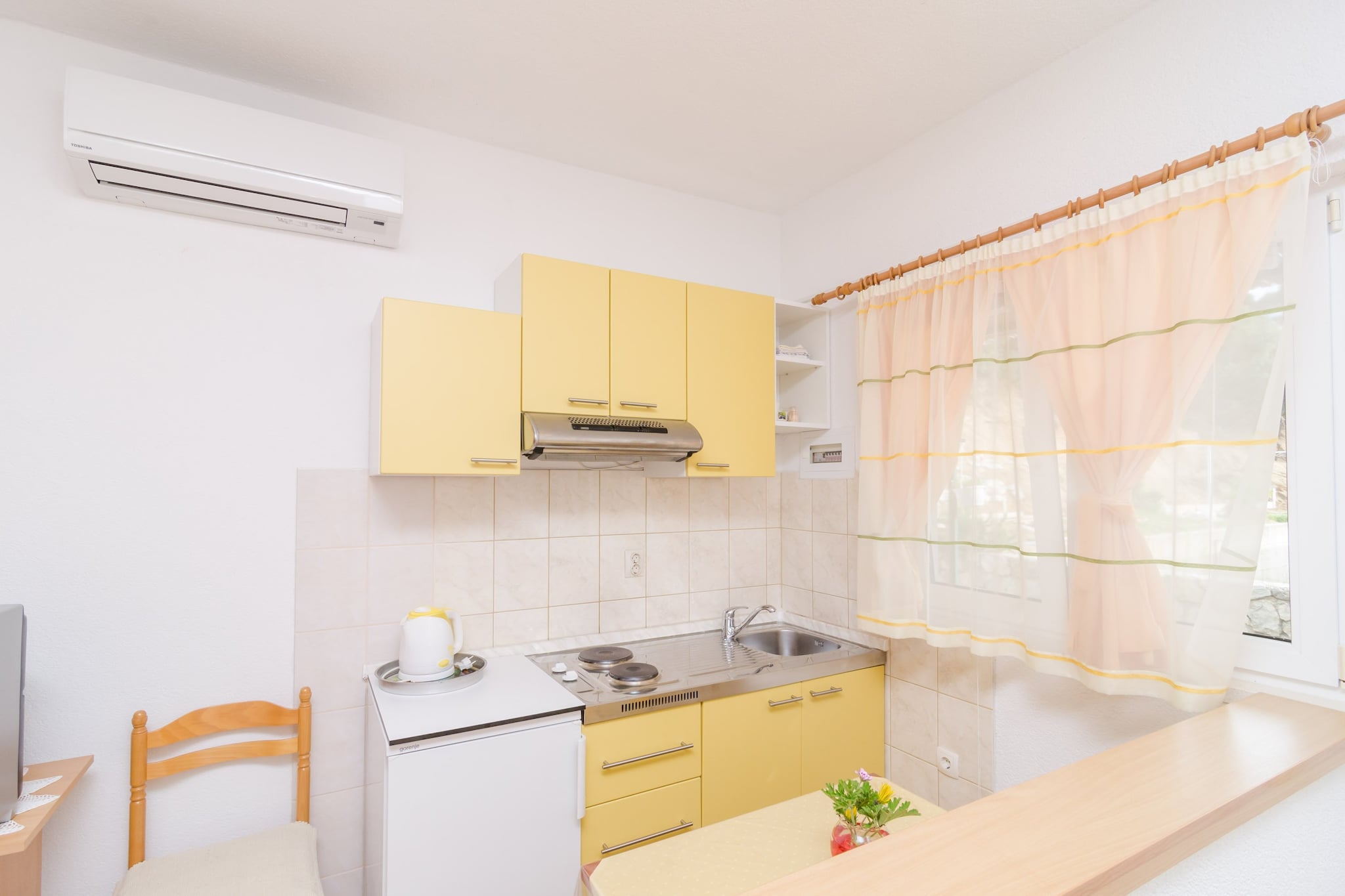 Apartments Skurla - Studio Apartment with Terrace (A1 žuti )