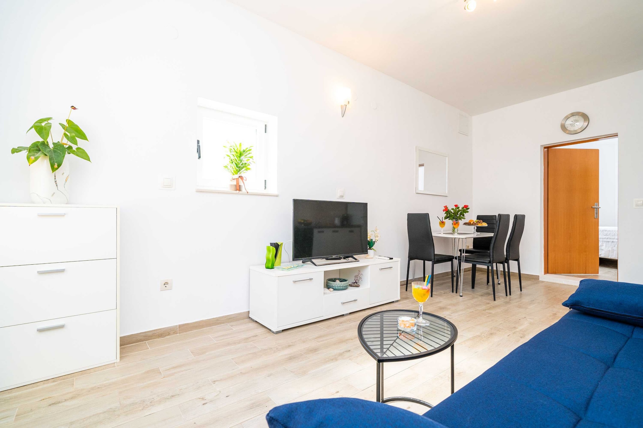 Apartments BlaÅ¾eviÄ‡ - One Bedroom Apt with Terrace