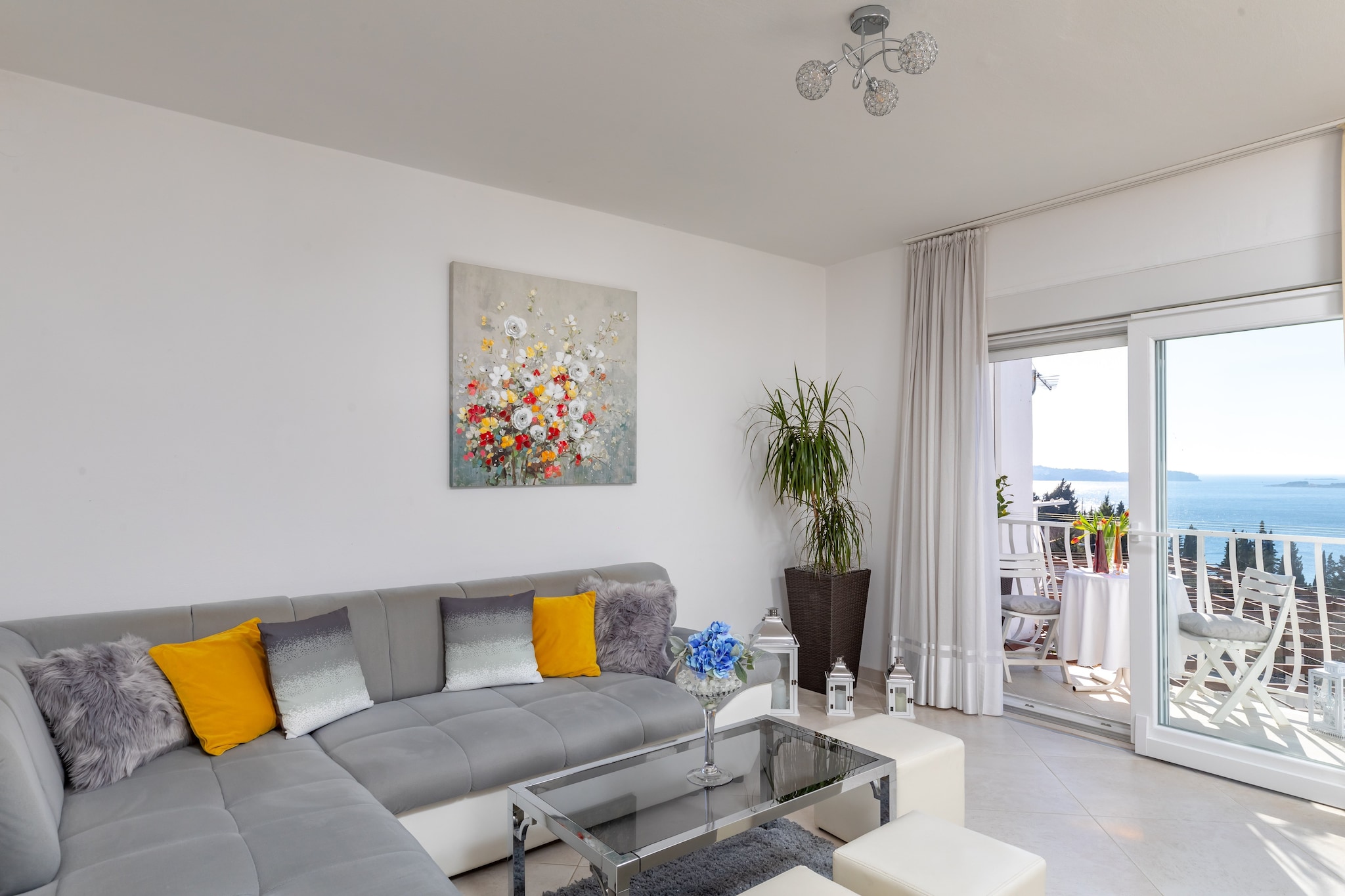 2 room apartment with hot tub