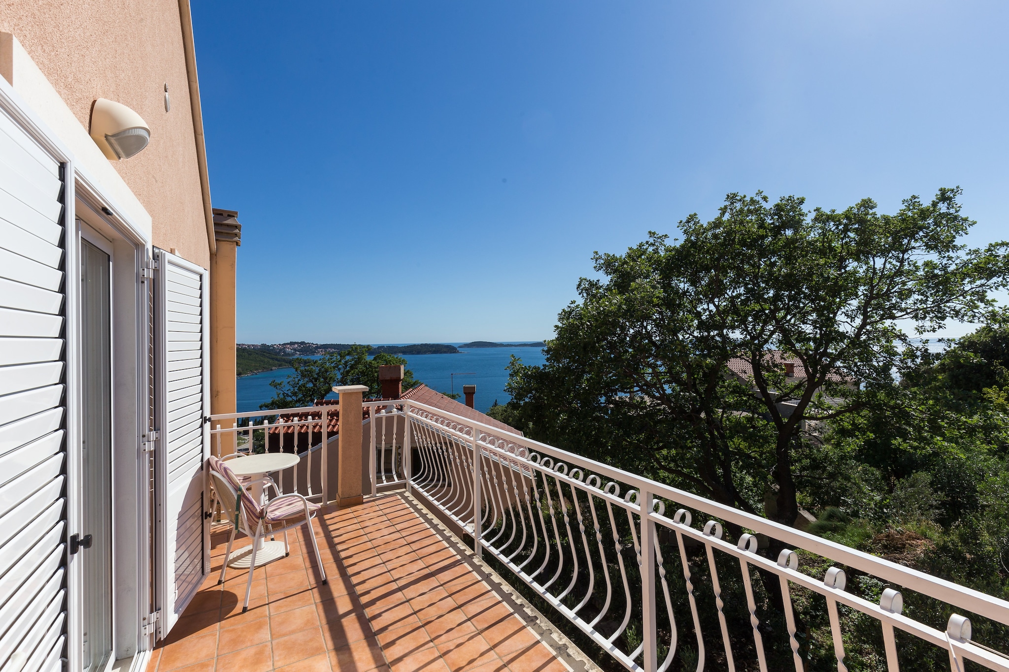 Villa Dubravka - Superior Studio Apartment with Balcony and Sea View (Apartman 3)