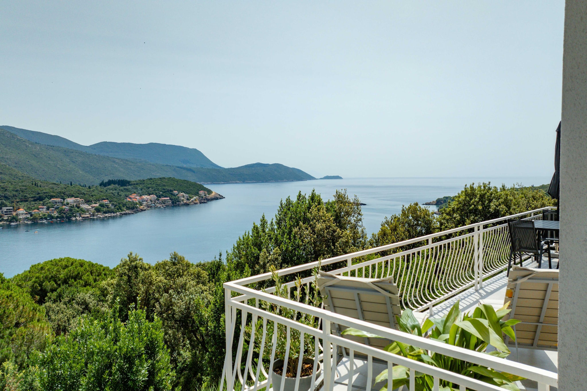 Apartment Konak - Two Bedroom Apartment with Terrace and Sea View-Uitzicht