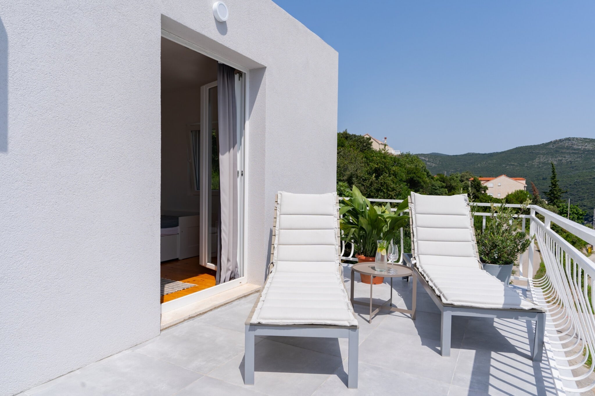 Apartment Konak - Two Bedroom Apartment with Terrace and Sea View-Terrasbalkon