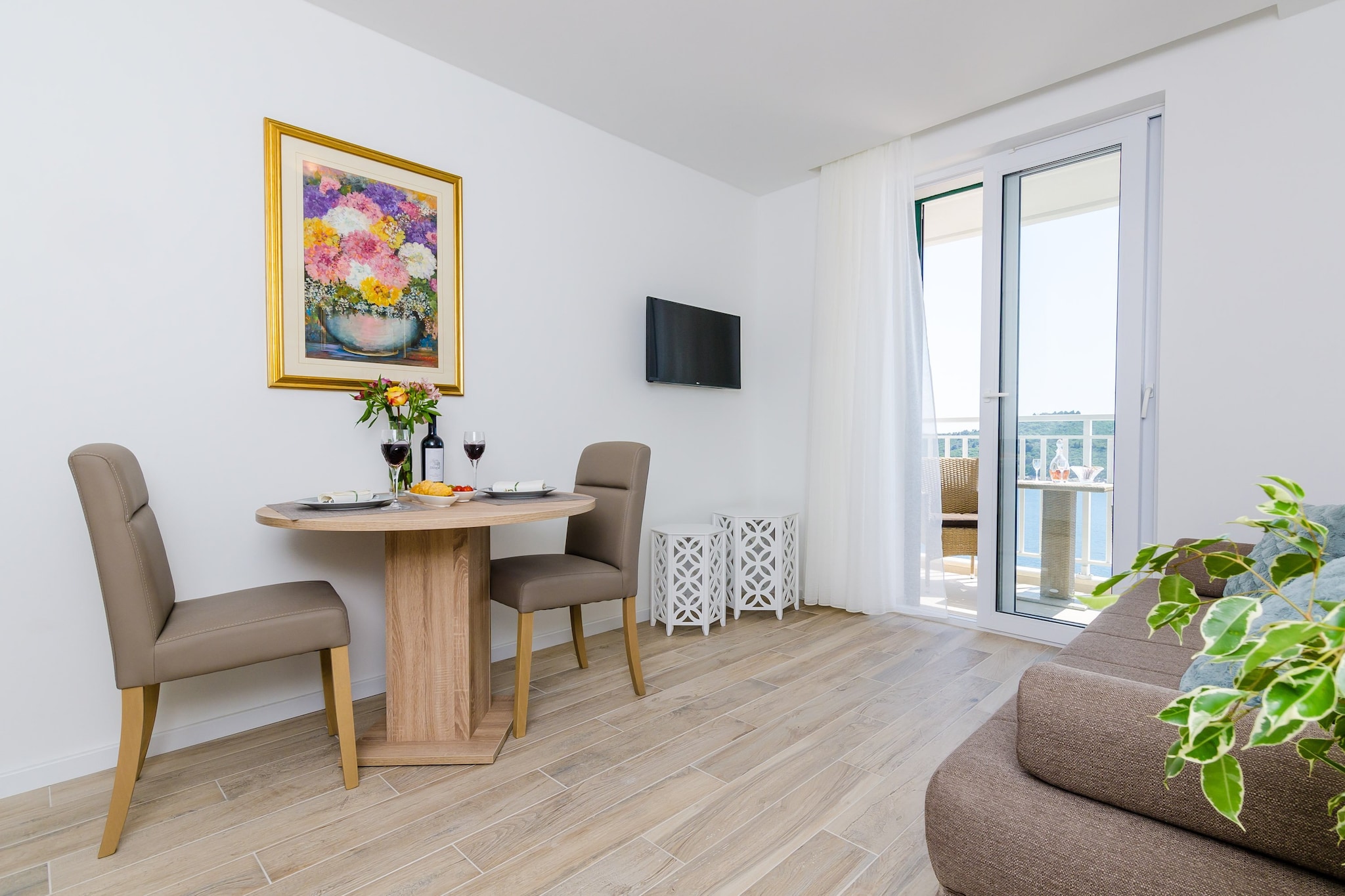 Apartments Lazarin - One Bedroom Apartment with Balcony and Sea View (2 Mali )