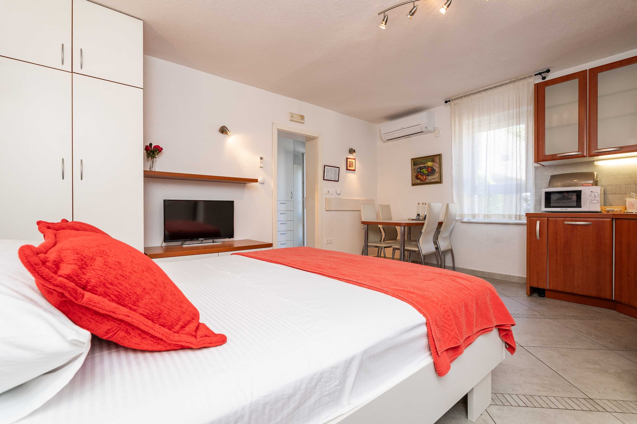 Villa Alegria Cavtat - Studio Apartment with Patio and Garden View-Schlafzimmer