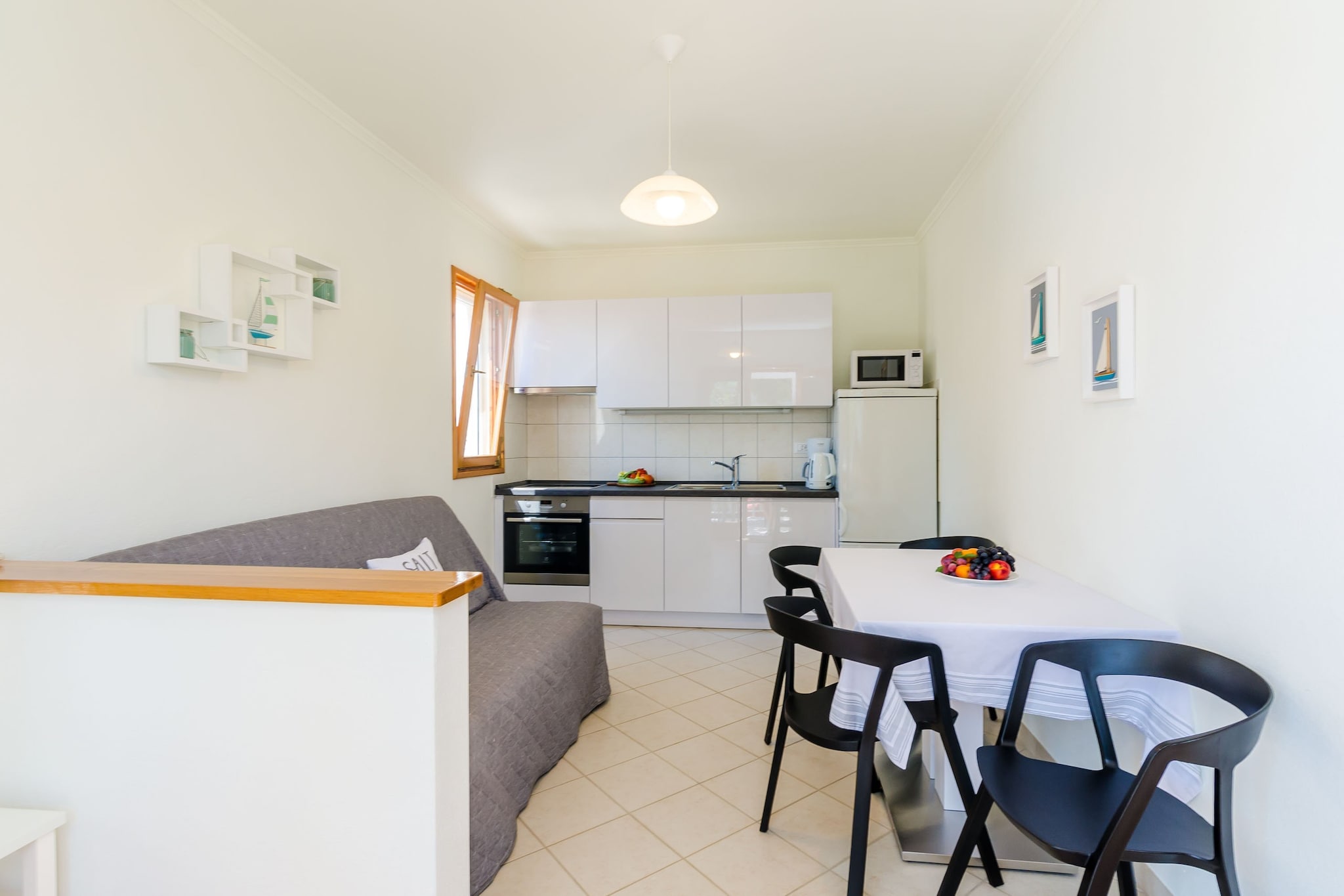 Apartments Sara (Molunat) - One Bedroom Apartment with Terrace and Sea View