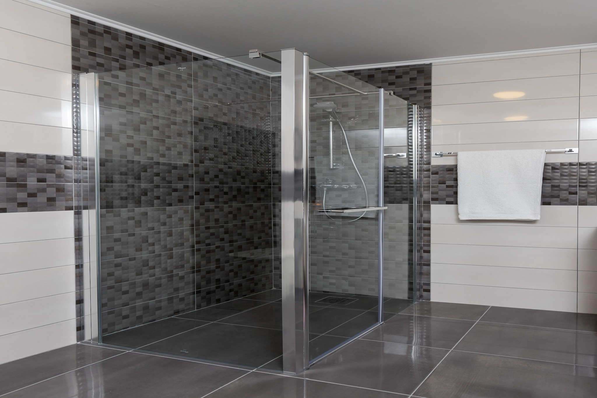 Holiday Home Monika - Two Bedroom Holiday Home with Terrace and Sea View-Bathroom