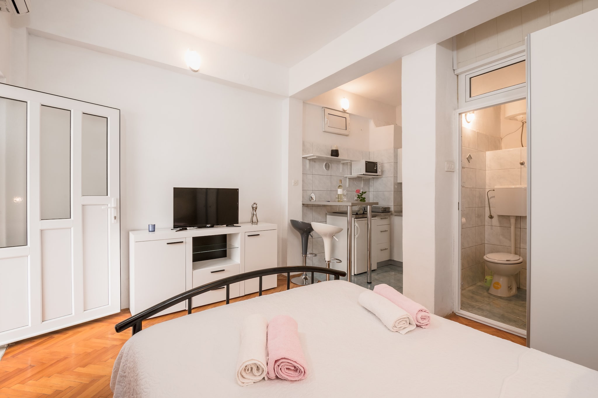 Apartment Primorka - Studio Apartment with Terrace-Binnen