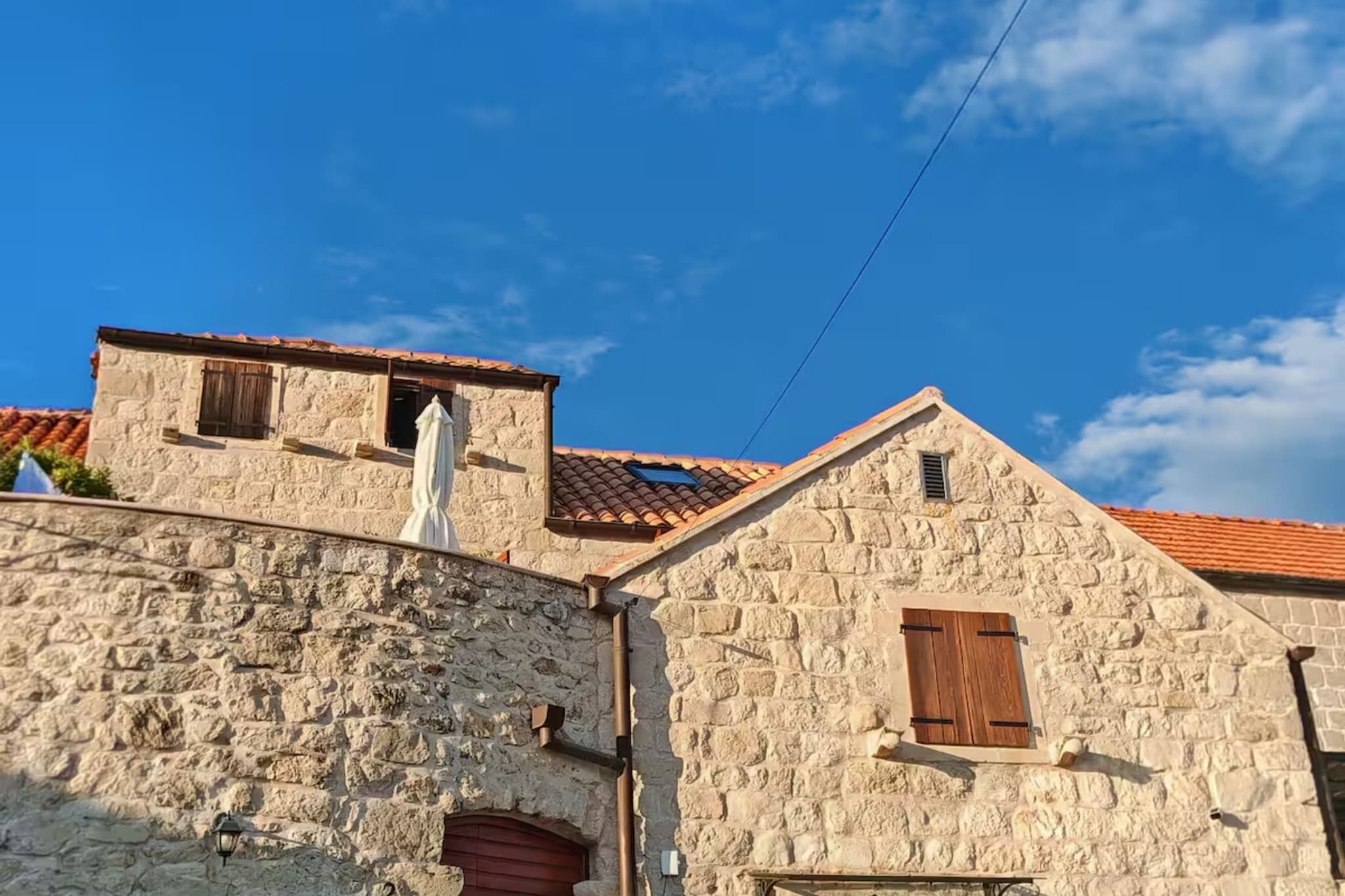 Villa Dalmata - Two-Bedroom House with Terrace and Sea View - Extérieur