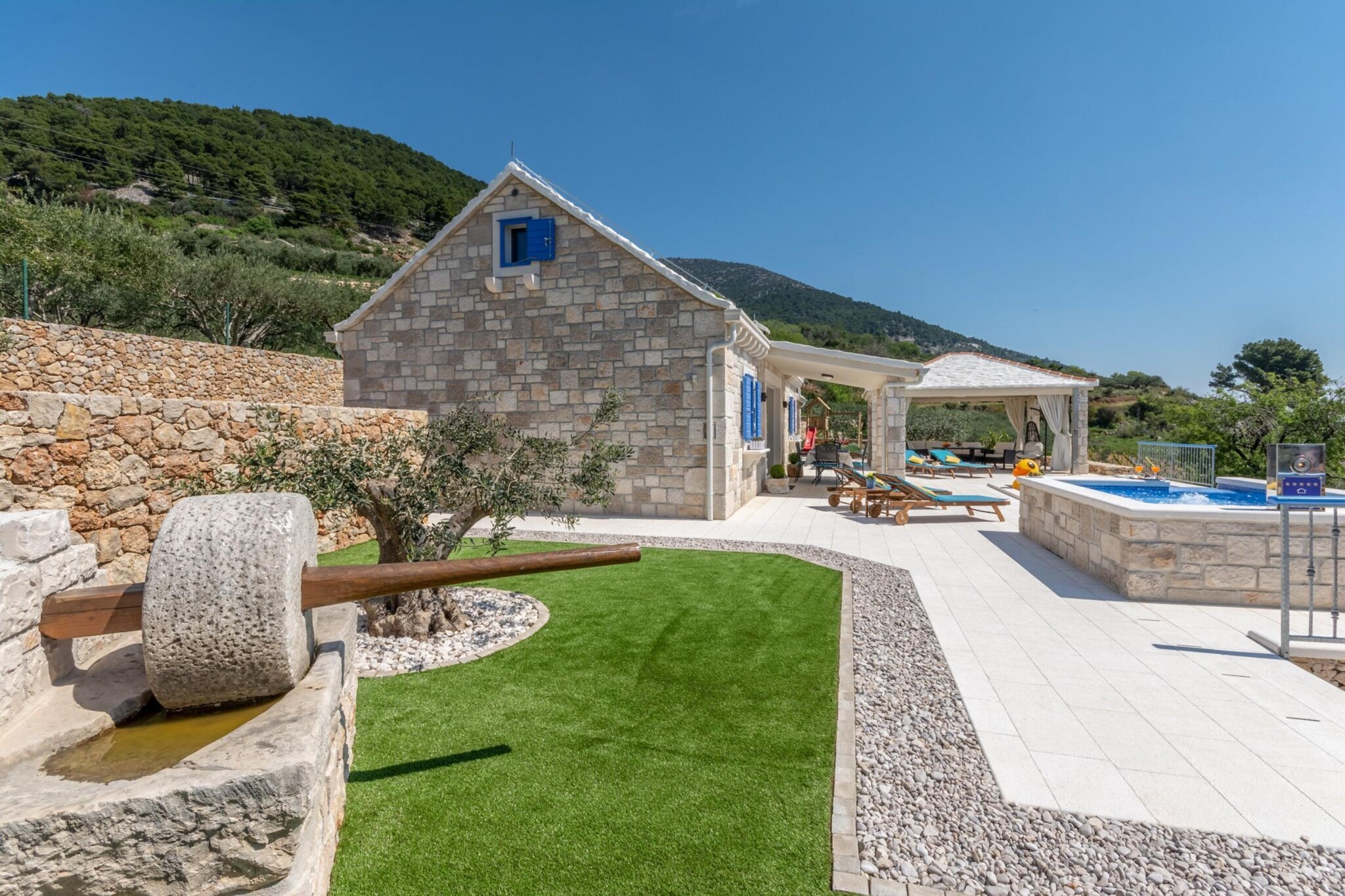 Villa Blue Sky - Three Bedroom Villa with Pool-Gebieden zomer 1km