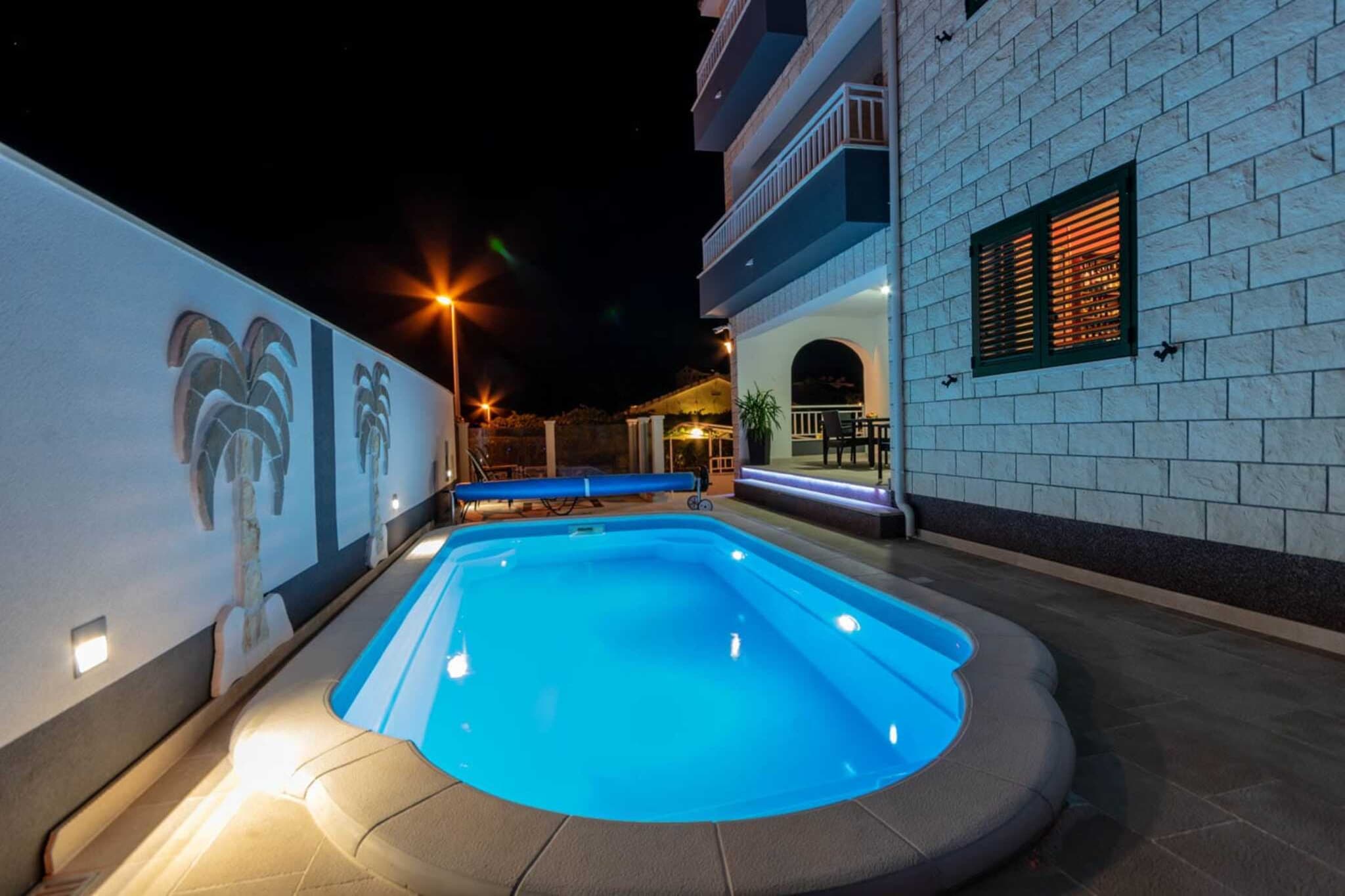 Villa Supetar Garden - Two Bedroom Apartment with Terrace-Zwembad