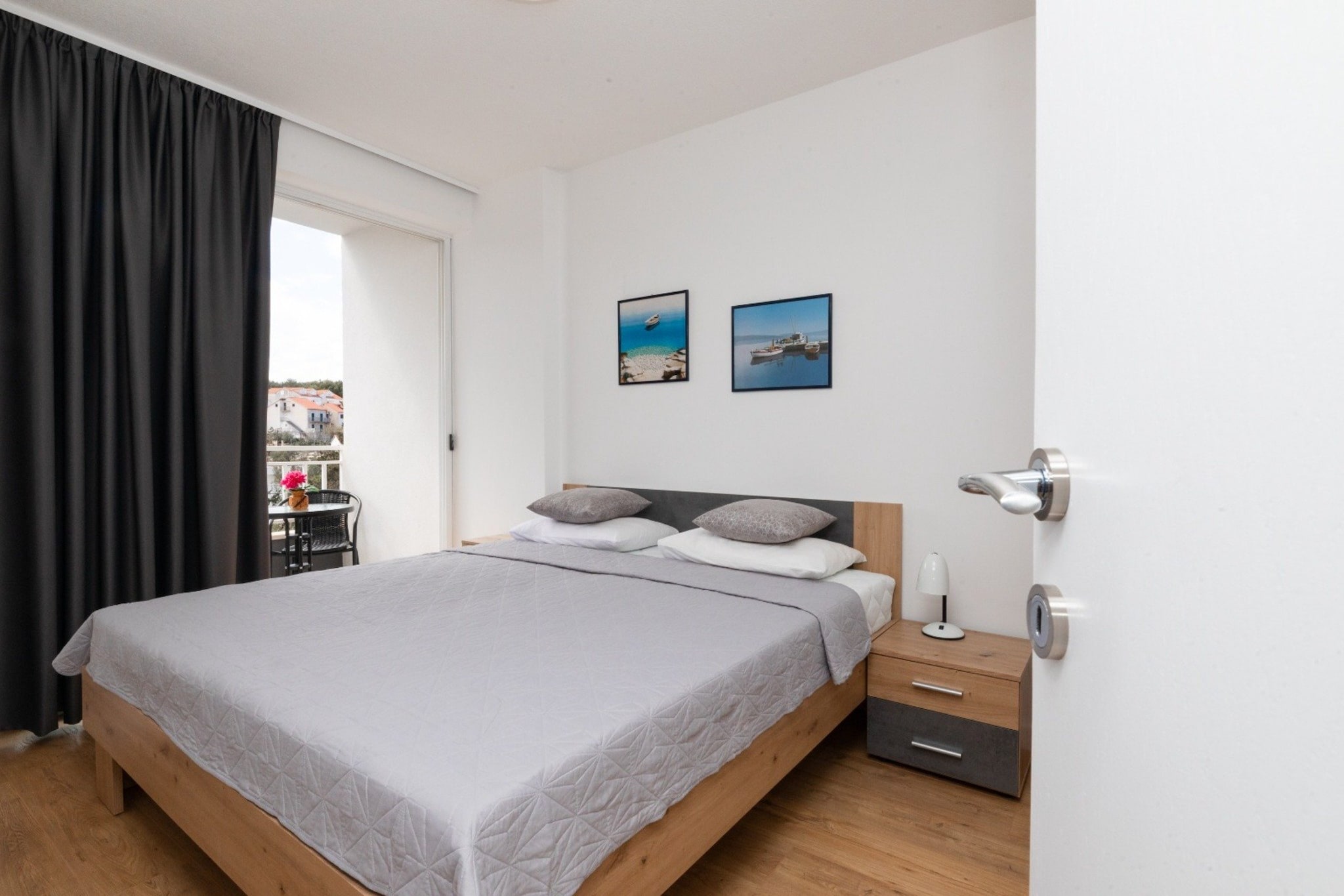 Villa Supetar Garden - Two Bedroom Apartment with Terrace-Slaapkamer