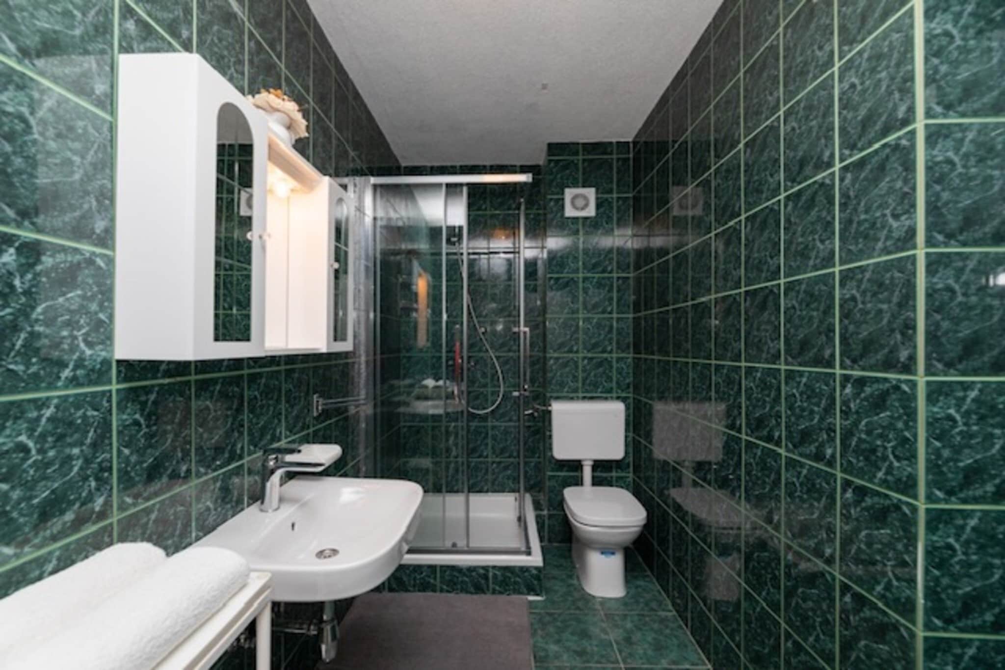 Villa Supetar Garden - Two Bedroom Apartment with Terrace-Badkamer