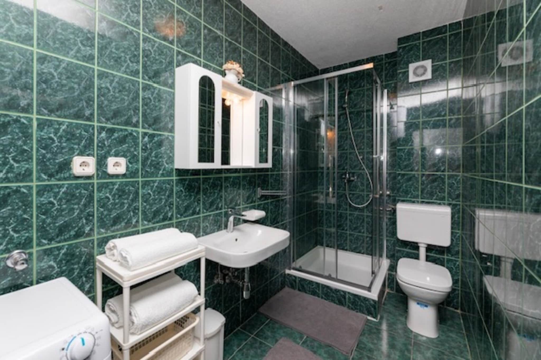 Villa Supetar Garden - Two Bedroom Apartment with Terrace-Badkamer