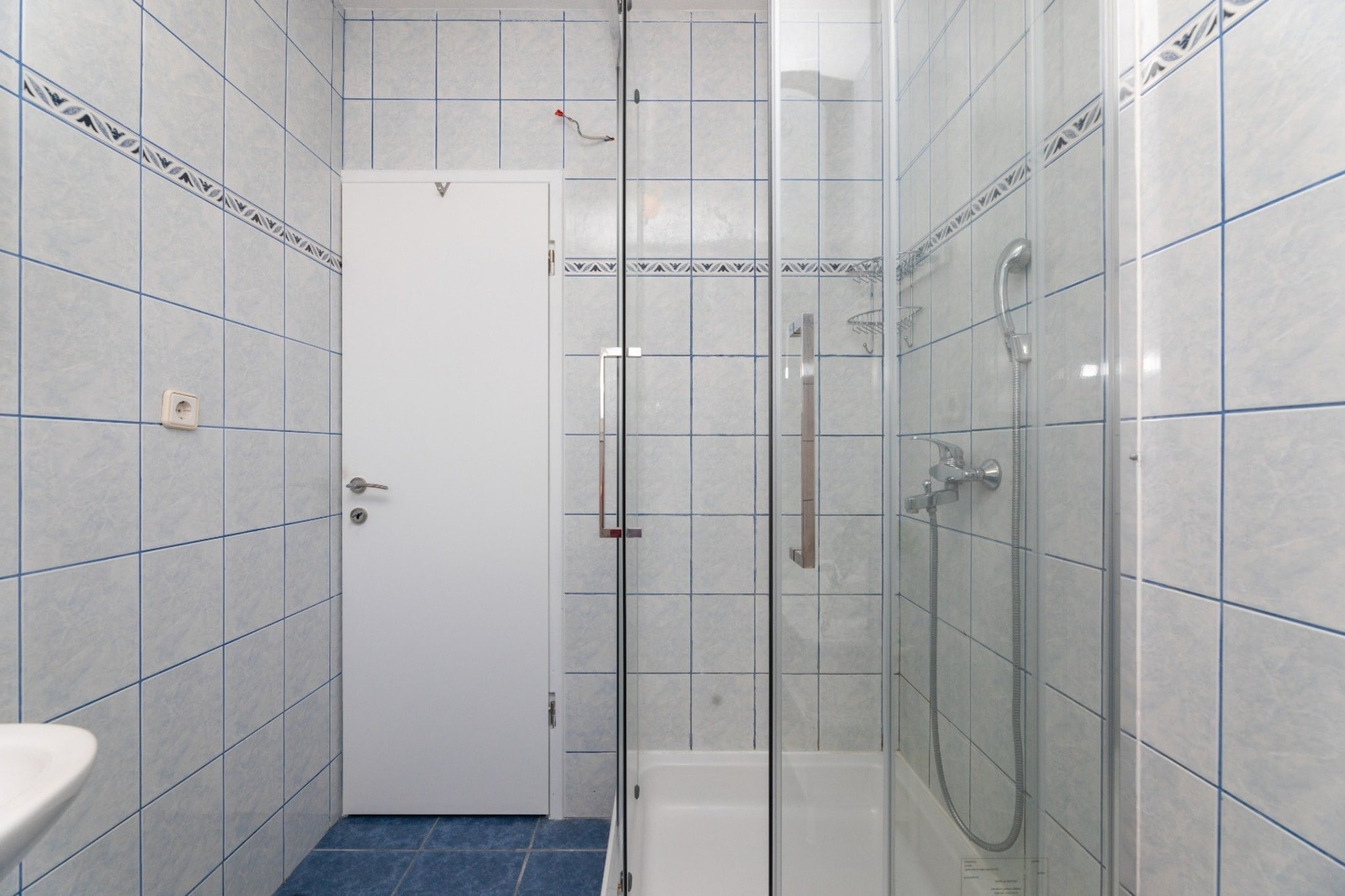Villa Supetar Garden - Two Bedroom Apartment with Balcony-Badkamer
