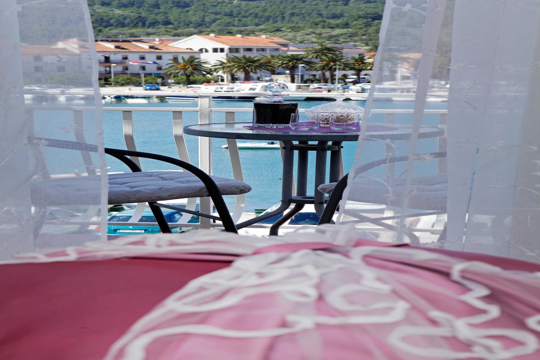 Sunshine Apartment Doda - Three Bedroom Apartment with Balcony and Sea View-Uitzicht