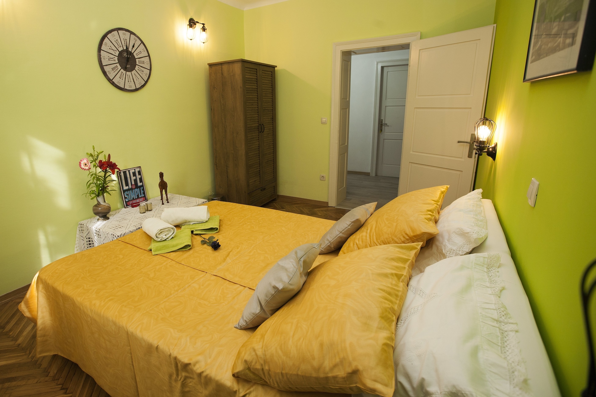Zen Apartment - One Bedroom Apartment-Slaapkamer