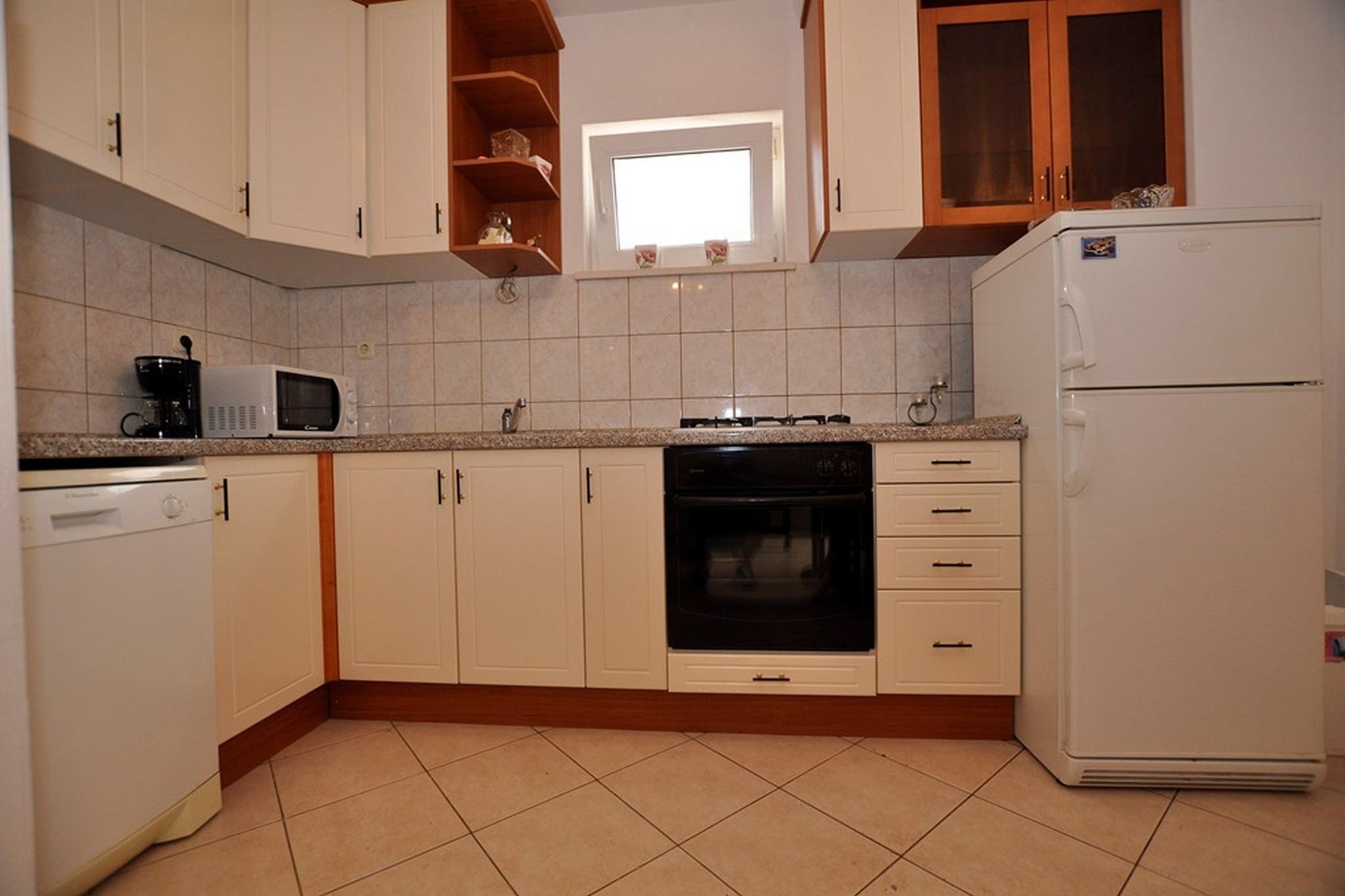 Apartments Seagull - Comfort Two Bedroom Apartment with Sea View Balcony (Tonko)