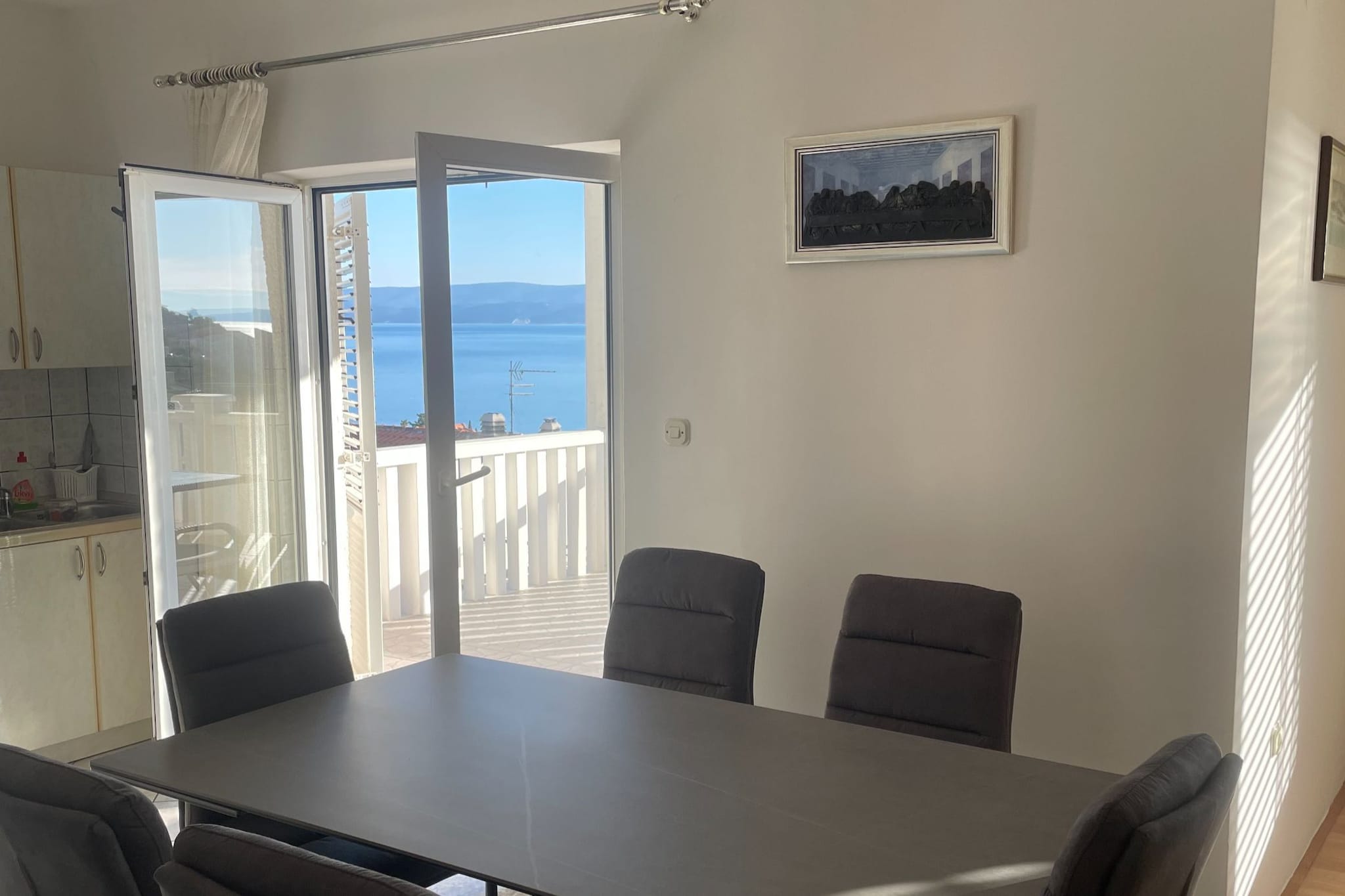 Apartments Magdales - Comfort Three Bedroom Apartment with Balcony A2-Woonkamer