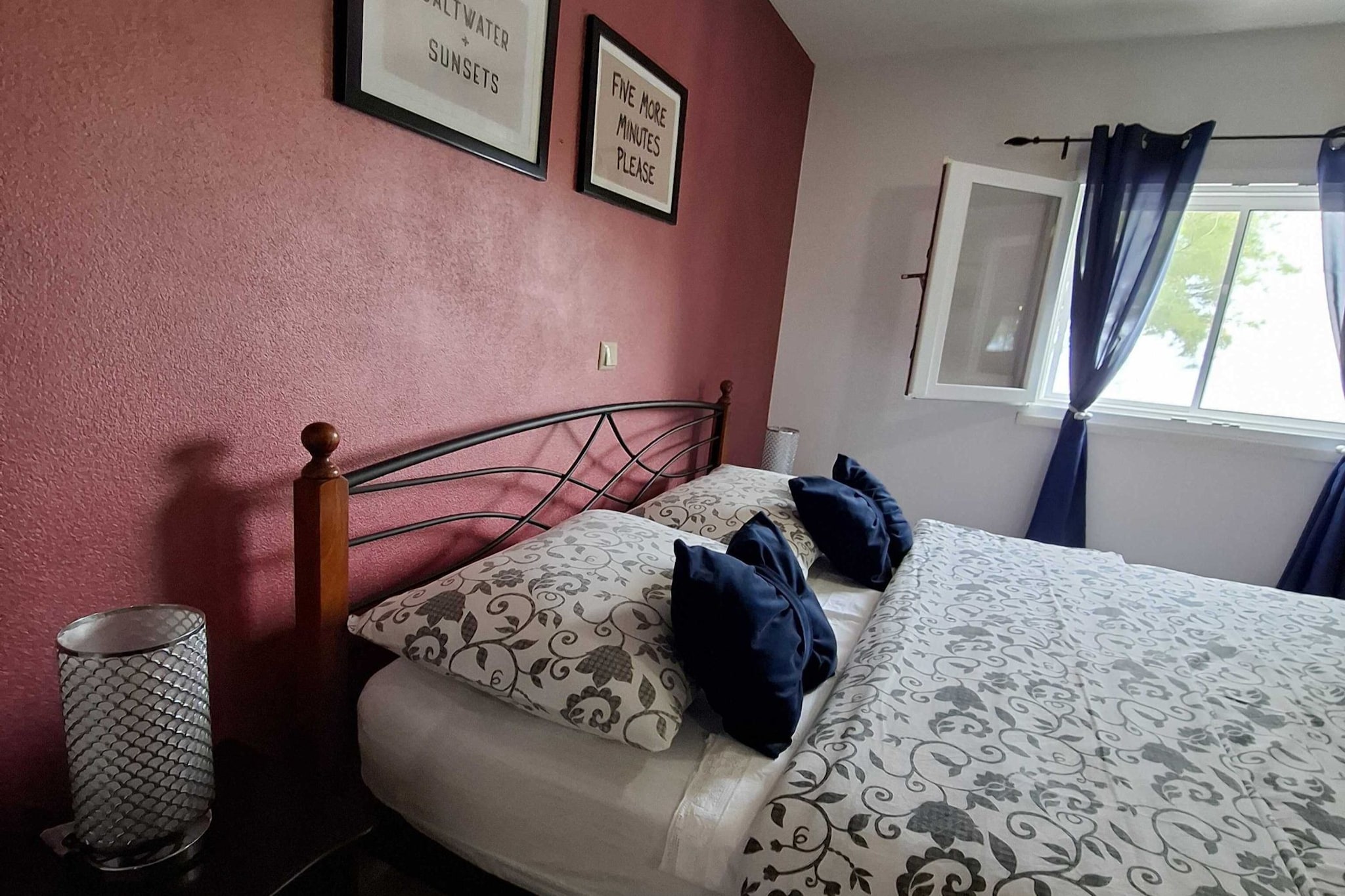 Holiday Home Luna - Two Bedroom Holiday Home with Sea View - Chambre