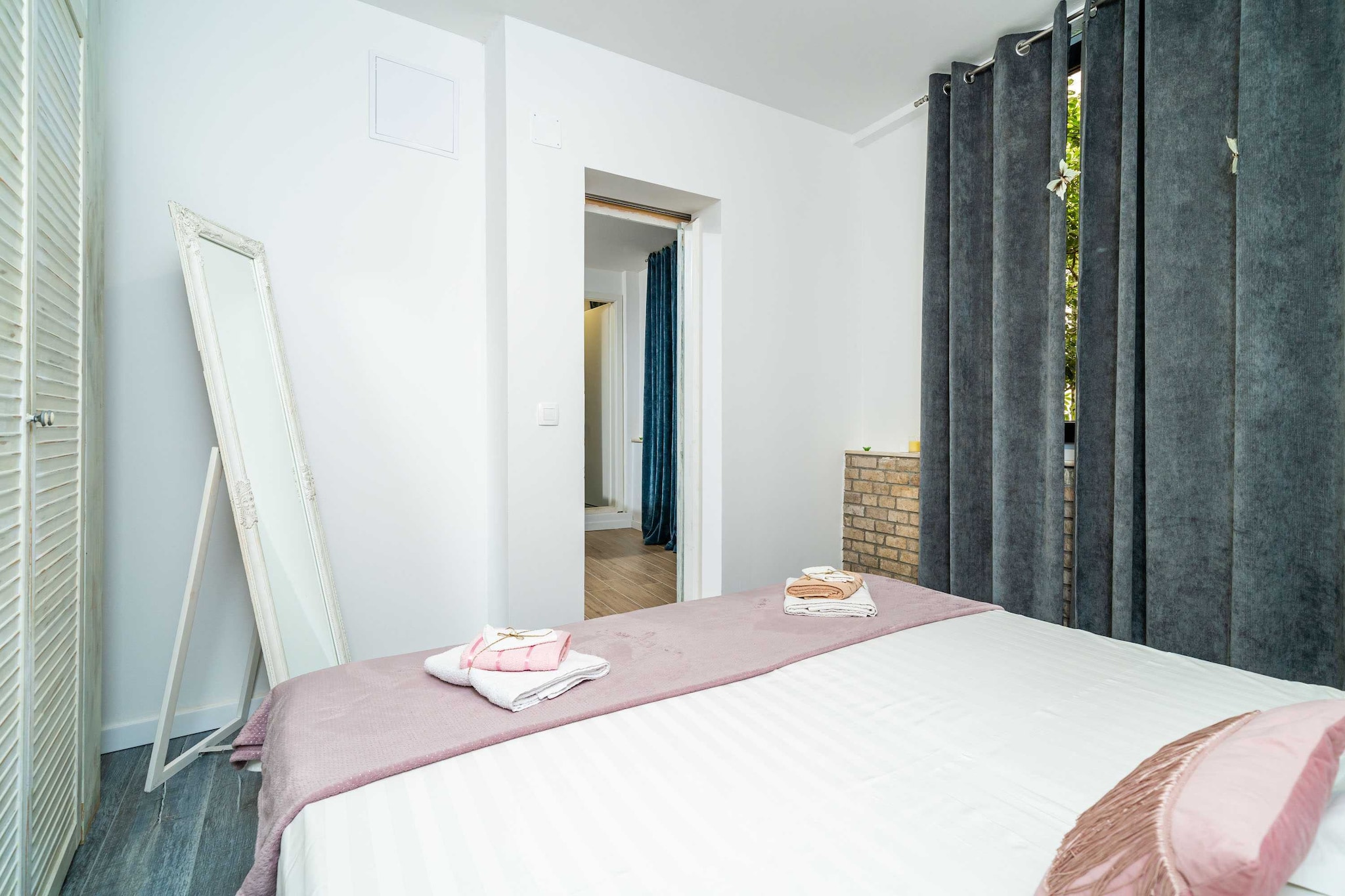 Apartments Dub - One-Bedroom Apartment  (no.4)-Slaapkamer