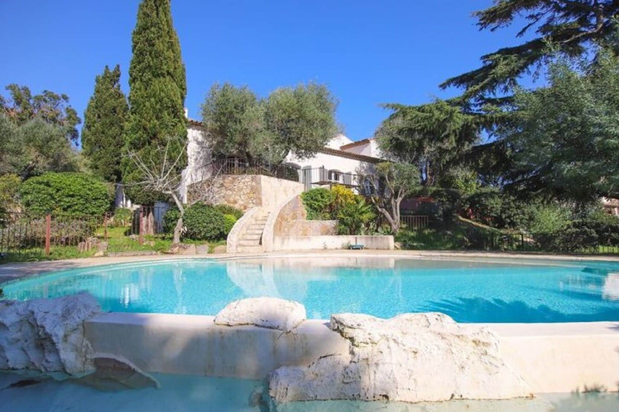 Cheerful holiday home in Grimaud with private pool