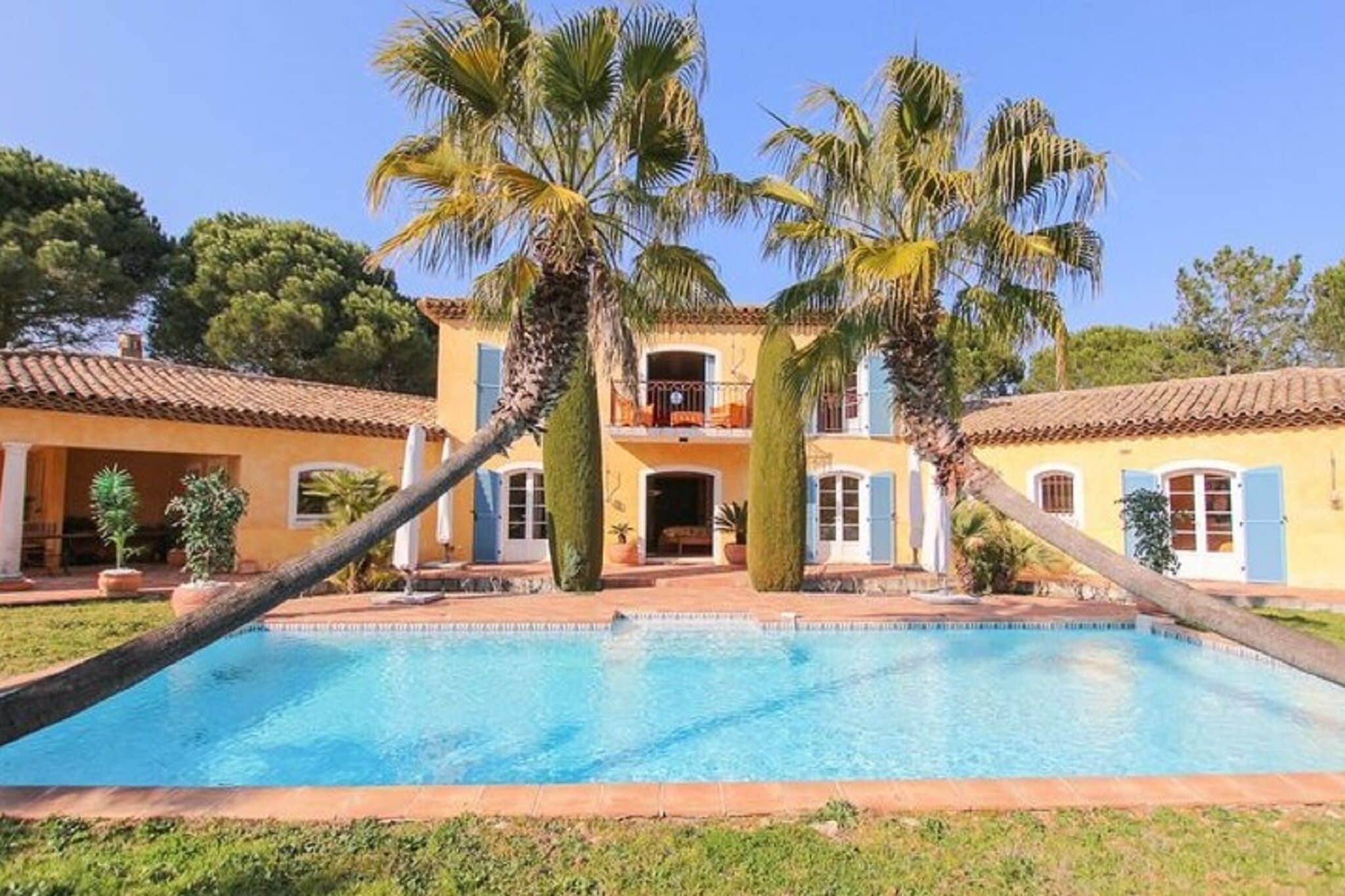 Prachtige villa in Grimaud met een privézwembad