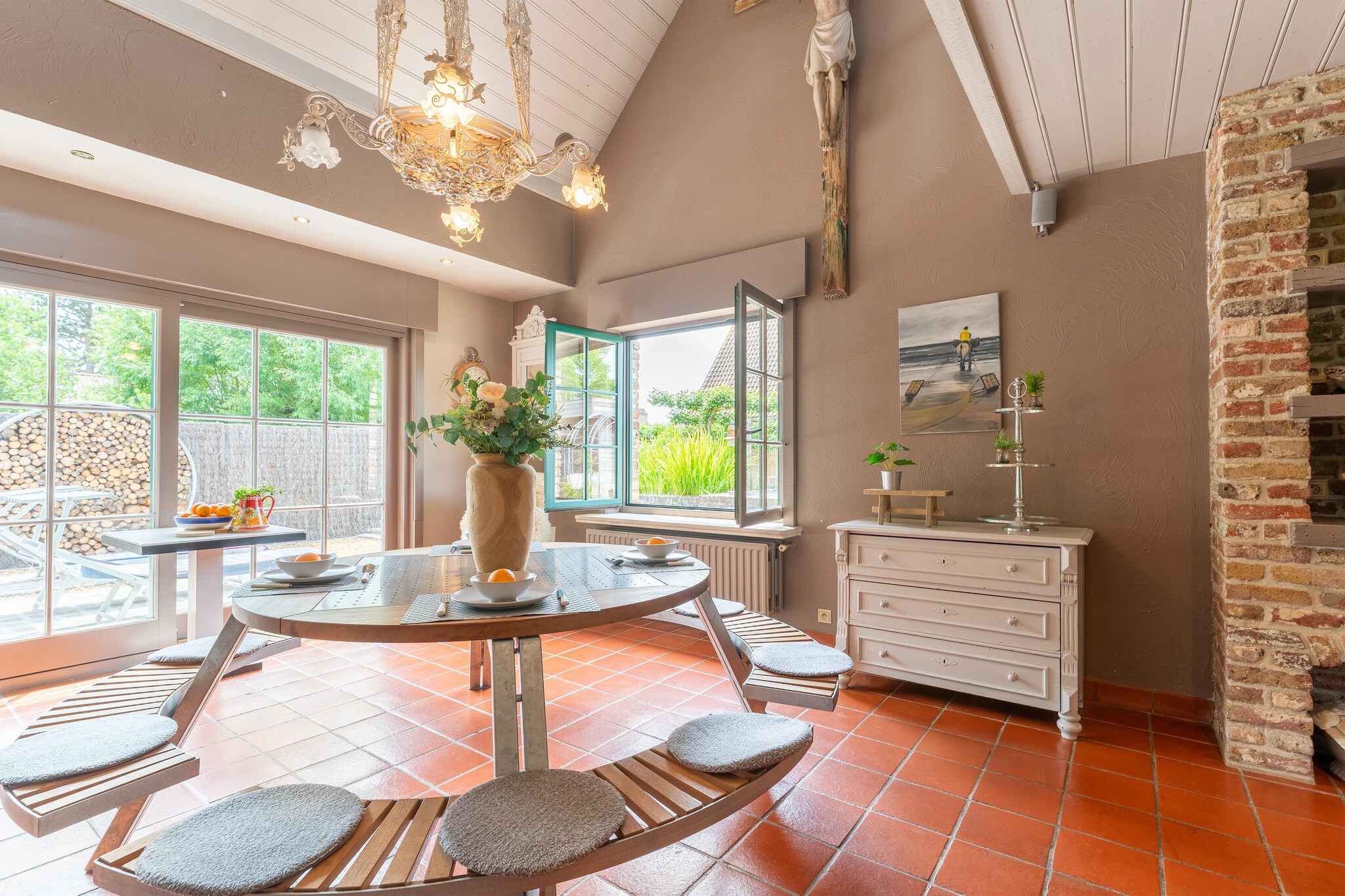 Restful Holiday Home in Koksijde with Hot Tub and Sauna