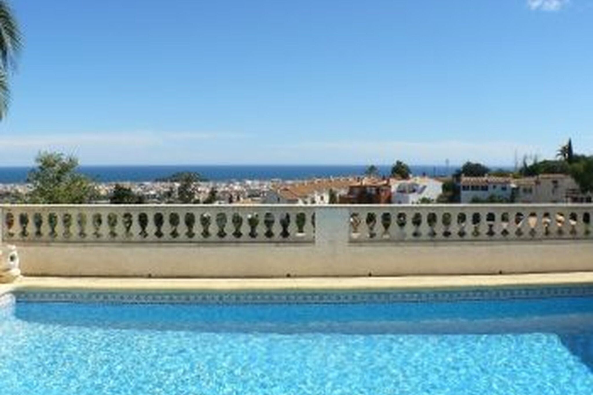 Villa met uitzicht op het natuurreservaat van de Montgó