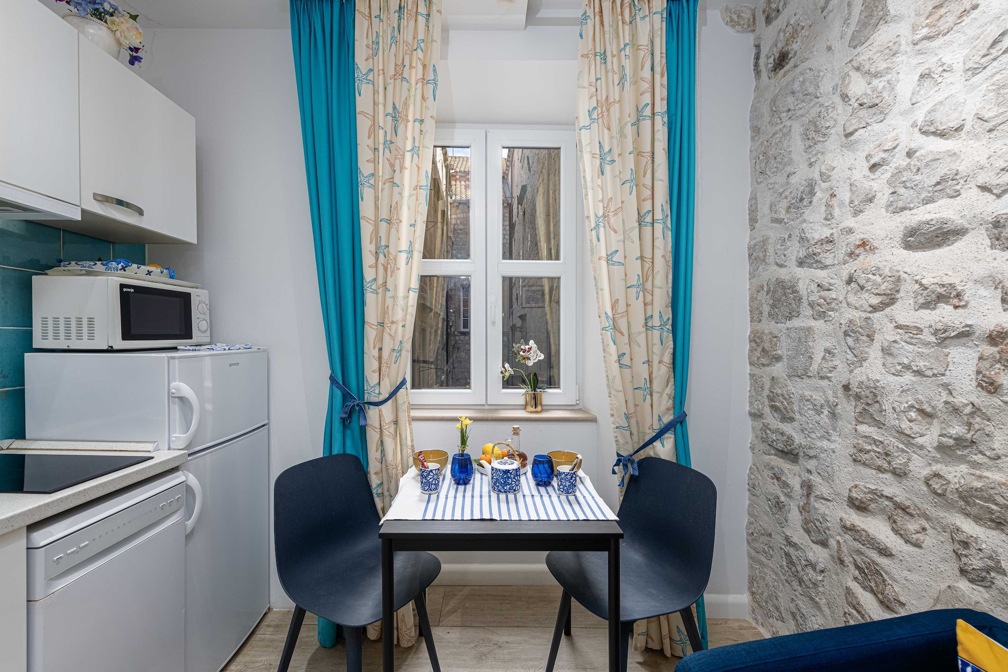 L & L Old Town Apartments - Studio Apartment ( Lacroma)-Binnen