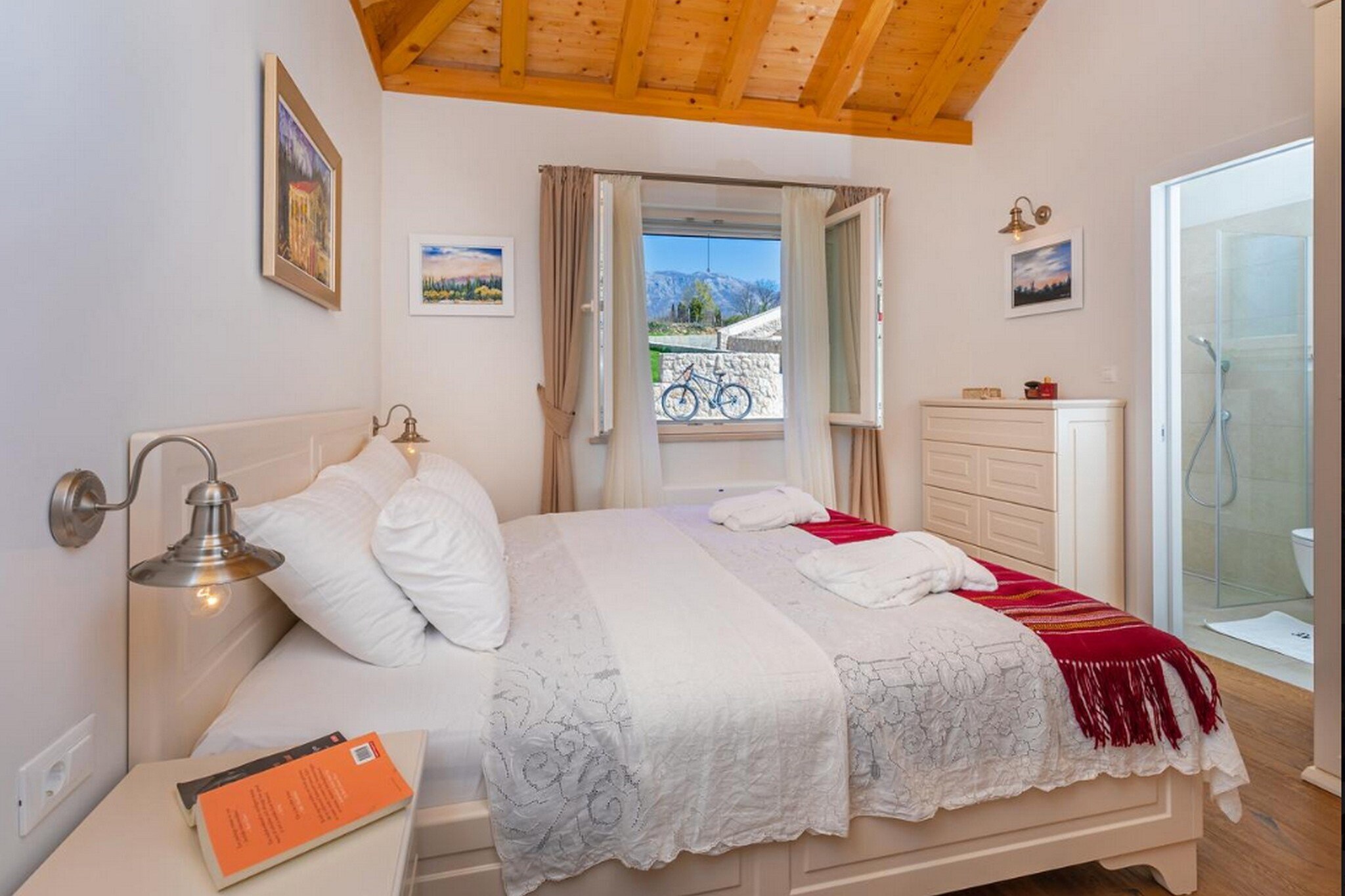 Villa Ivić-Two Bedroom Villa with Swimming Pool-Slaapkamer
