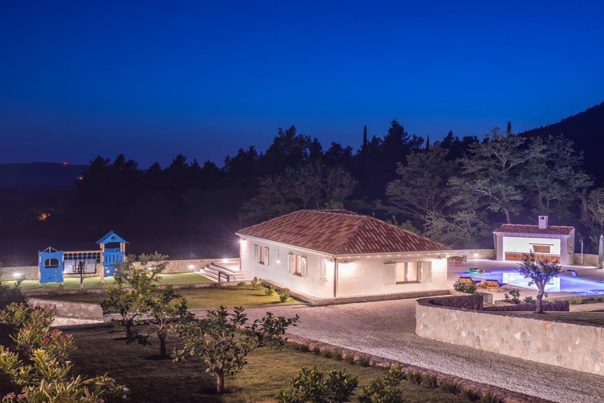 Villa Ivić-Two Bedroom Villa with Swimming Pool-Uitzicht