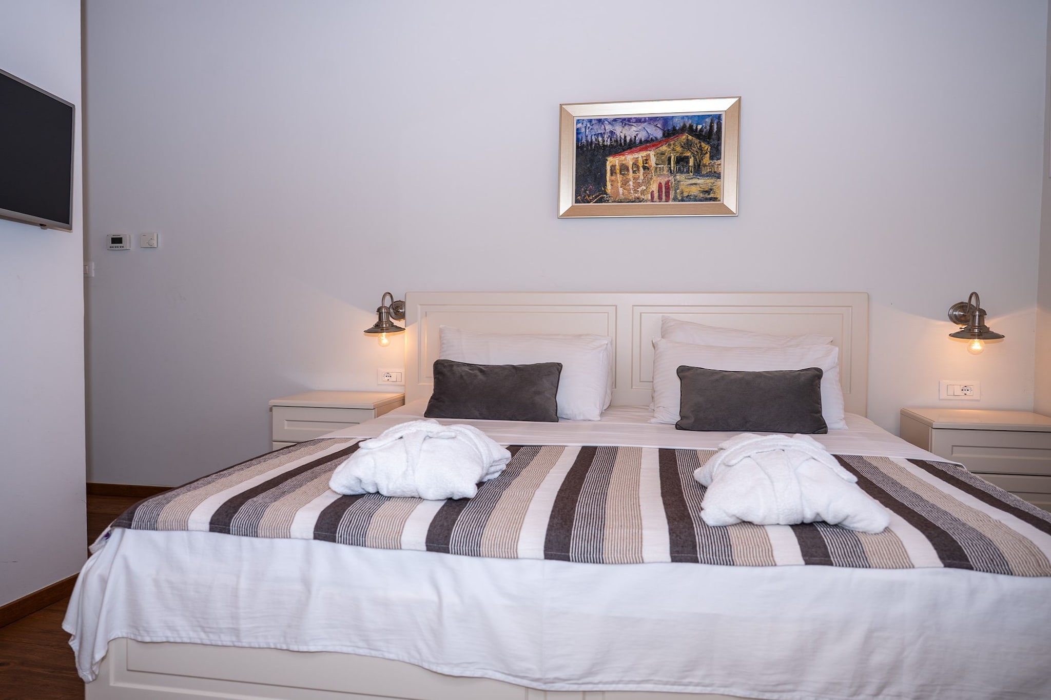 Villa Ivić-Two Bedroom Villa with Swimming Pool-Slaapkamer