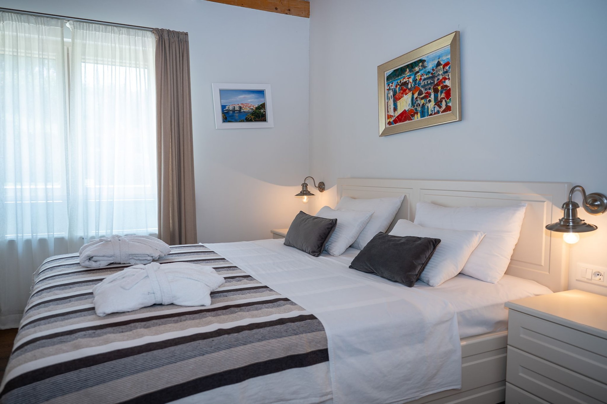 Villa Ivić-Two Bedroom Villa with Swimming Pool-Slaapkamer