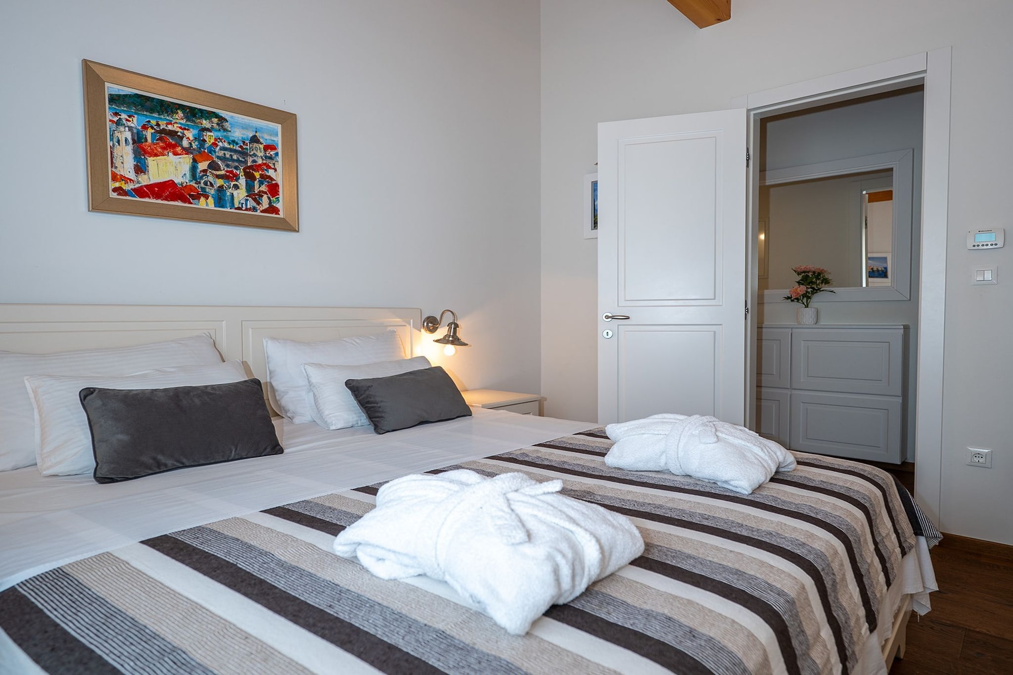 Villa Ivić-Two Bedroom Villa with Swimming Pool-Slaapkamer