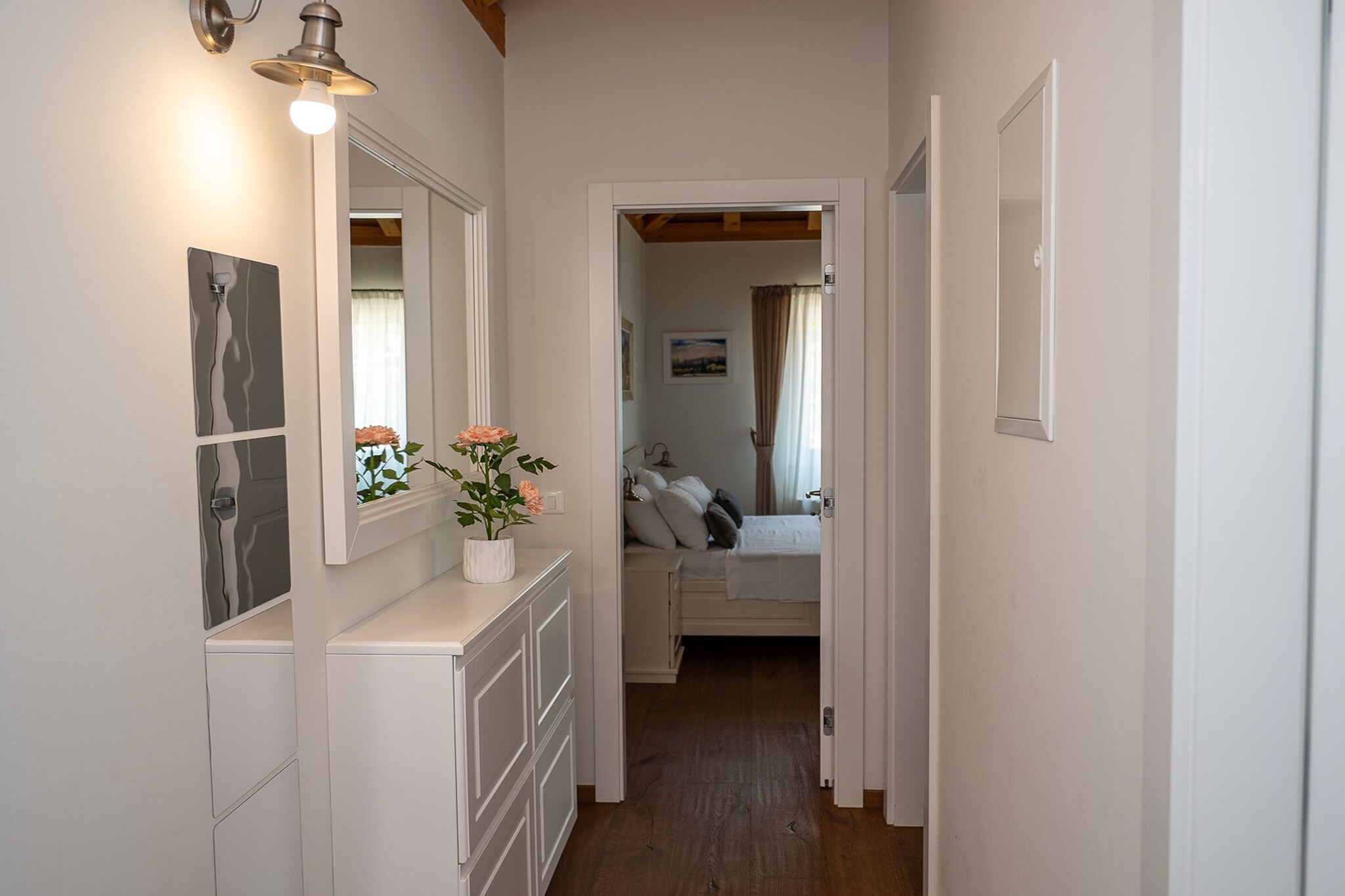 Villa Ivić-Two Bedroom Villa with Swimming Pool-Woonkamer