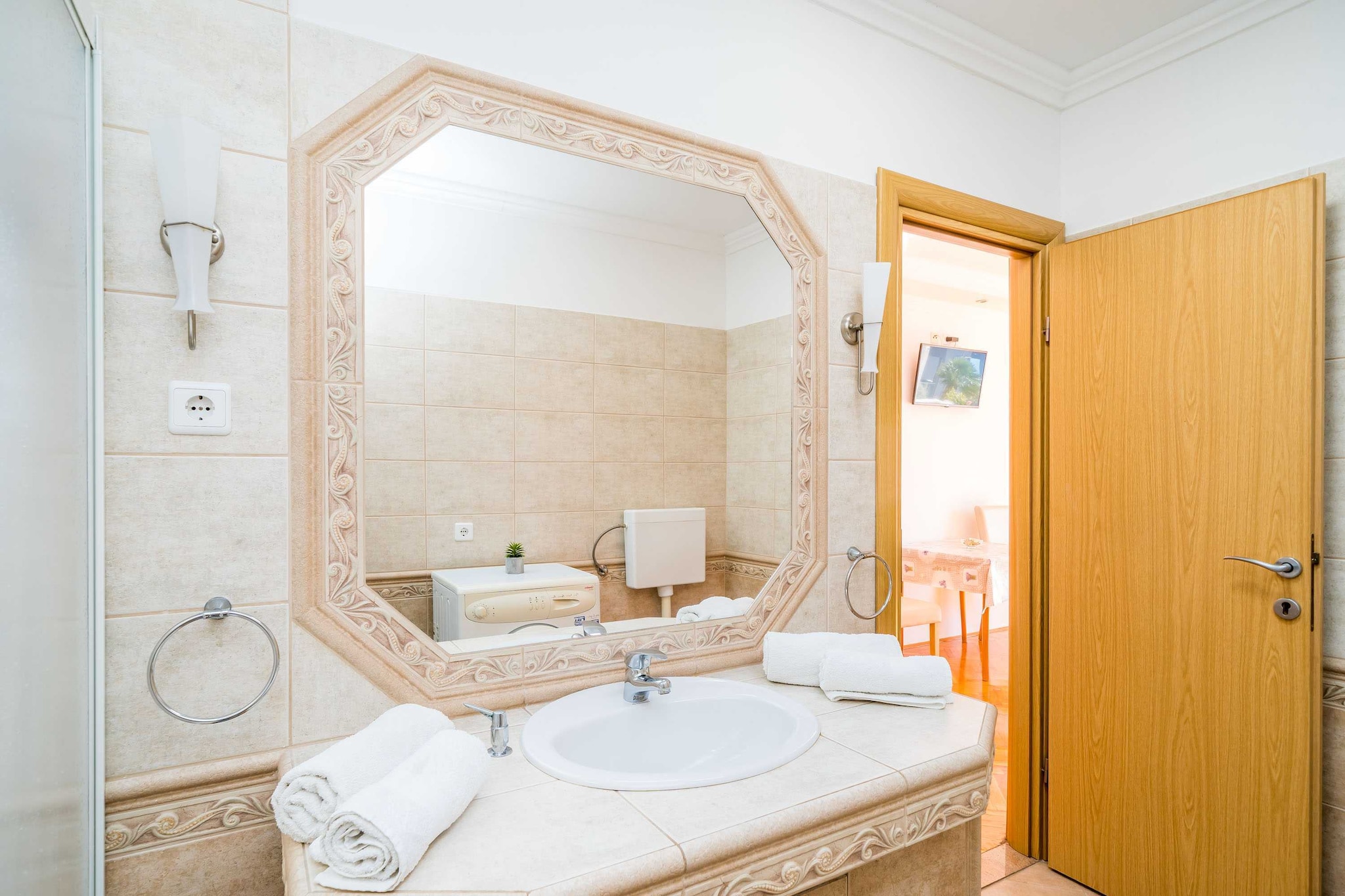 Apartments Marnic Blue Chill- Studio Apartment(S2)-Badkamer