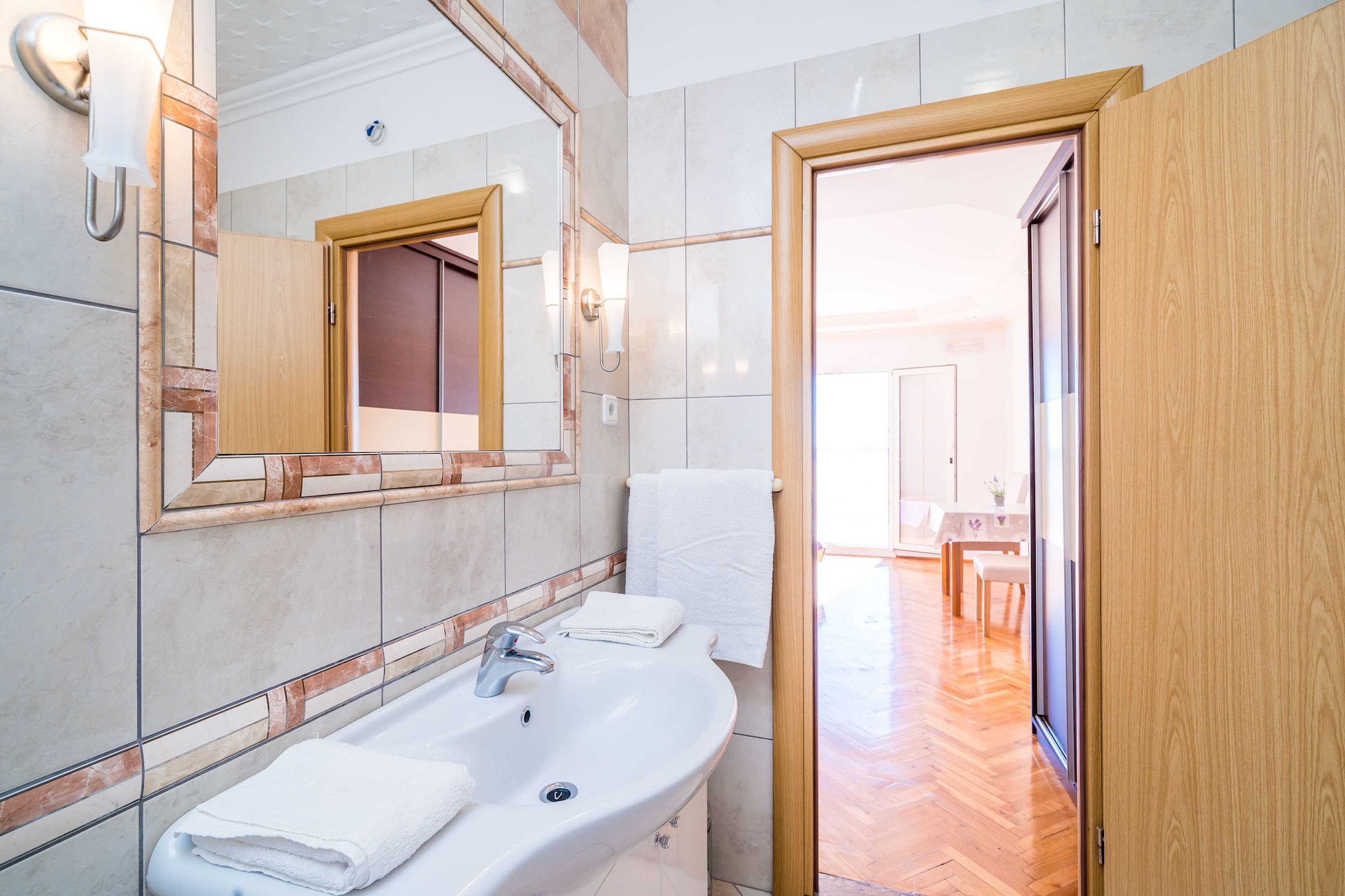 Apartments Marnic Blue Chill- Studio Apartment 1-Badkamer