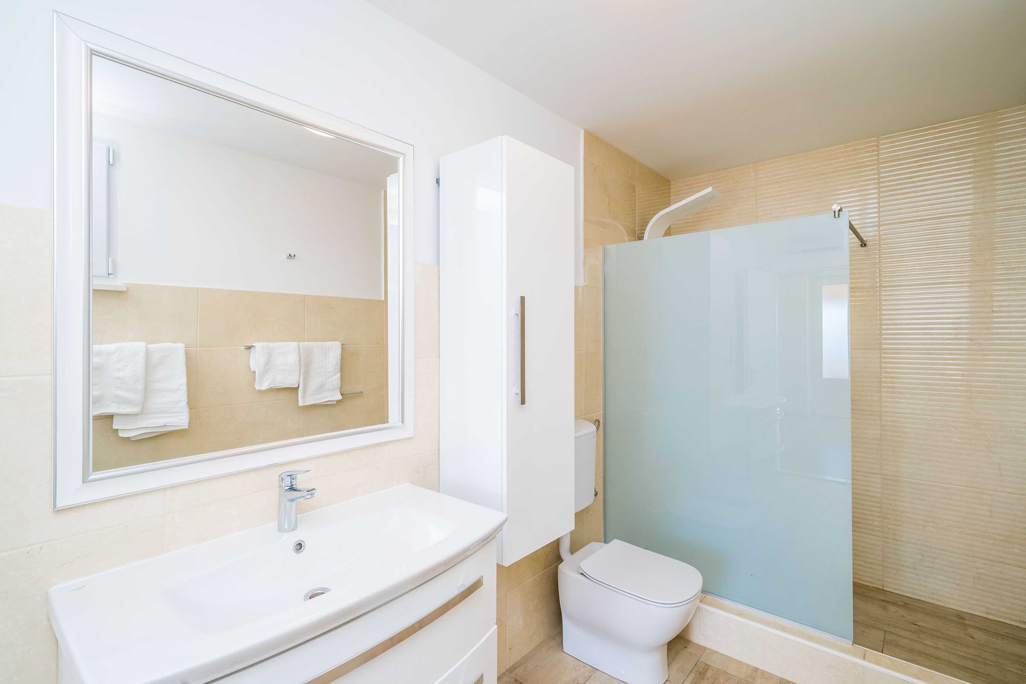 Apartments Marnic Blue Chill-One Bedroom Apartment(B)-Badkamer