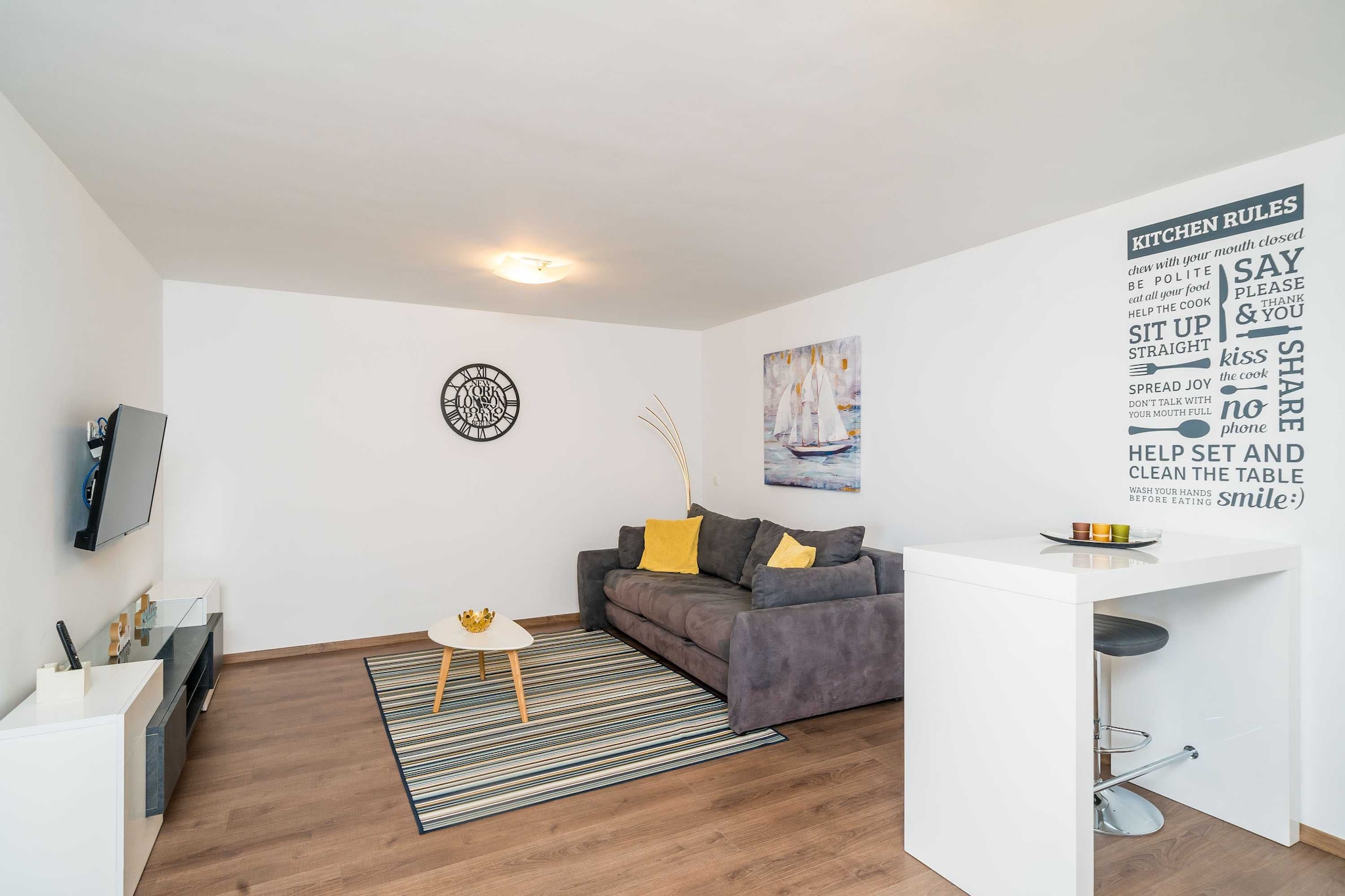 Apartments Marnic Blue Chill-One Bedroom Apartment(B)-Woonkamer