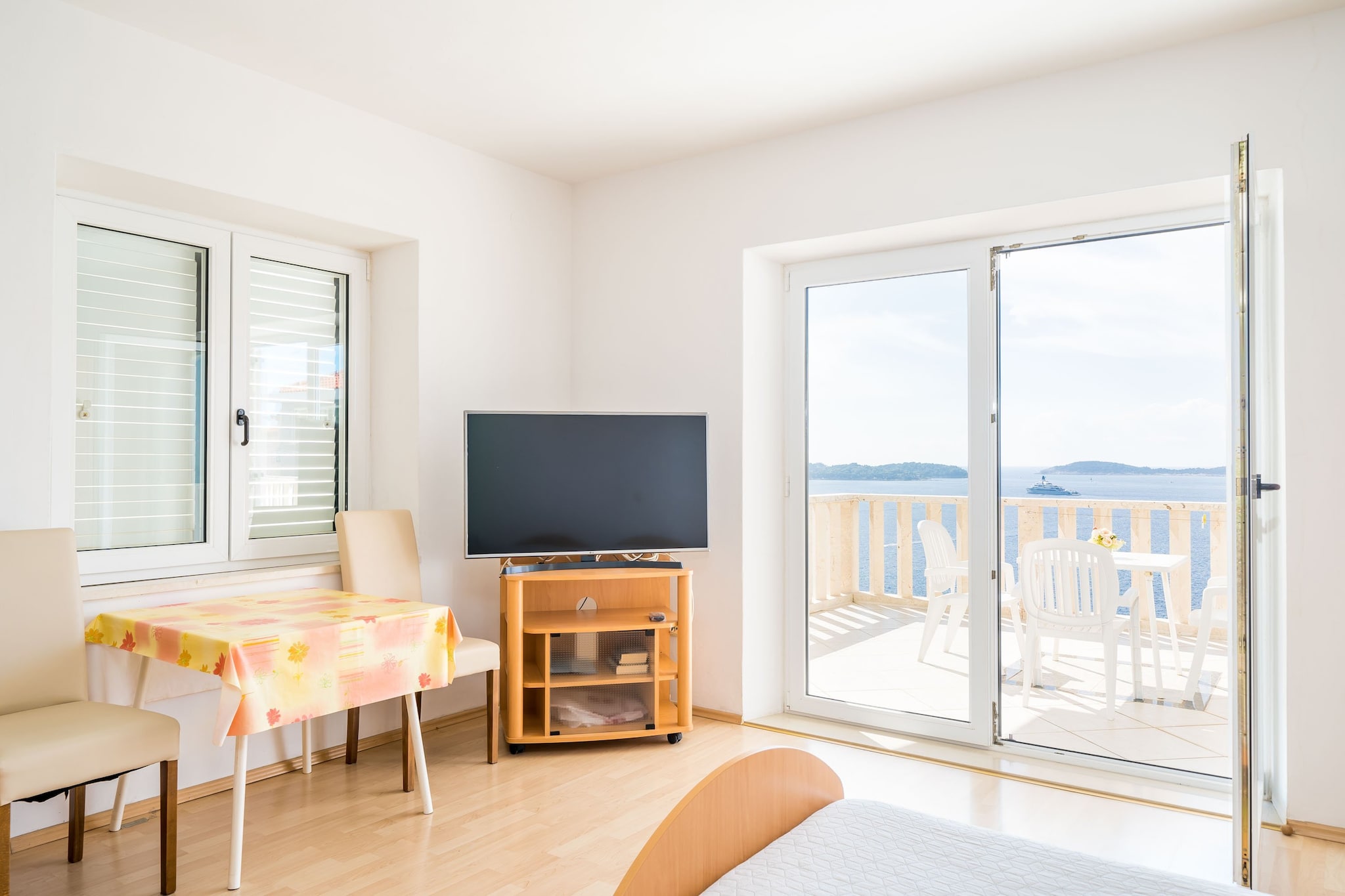 Apartments Marnic Blue Chill- Comfort Studio Apartment with Balcony(S4)-Slaapkamer