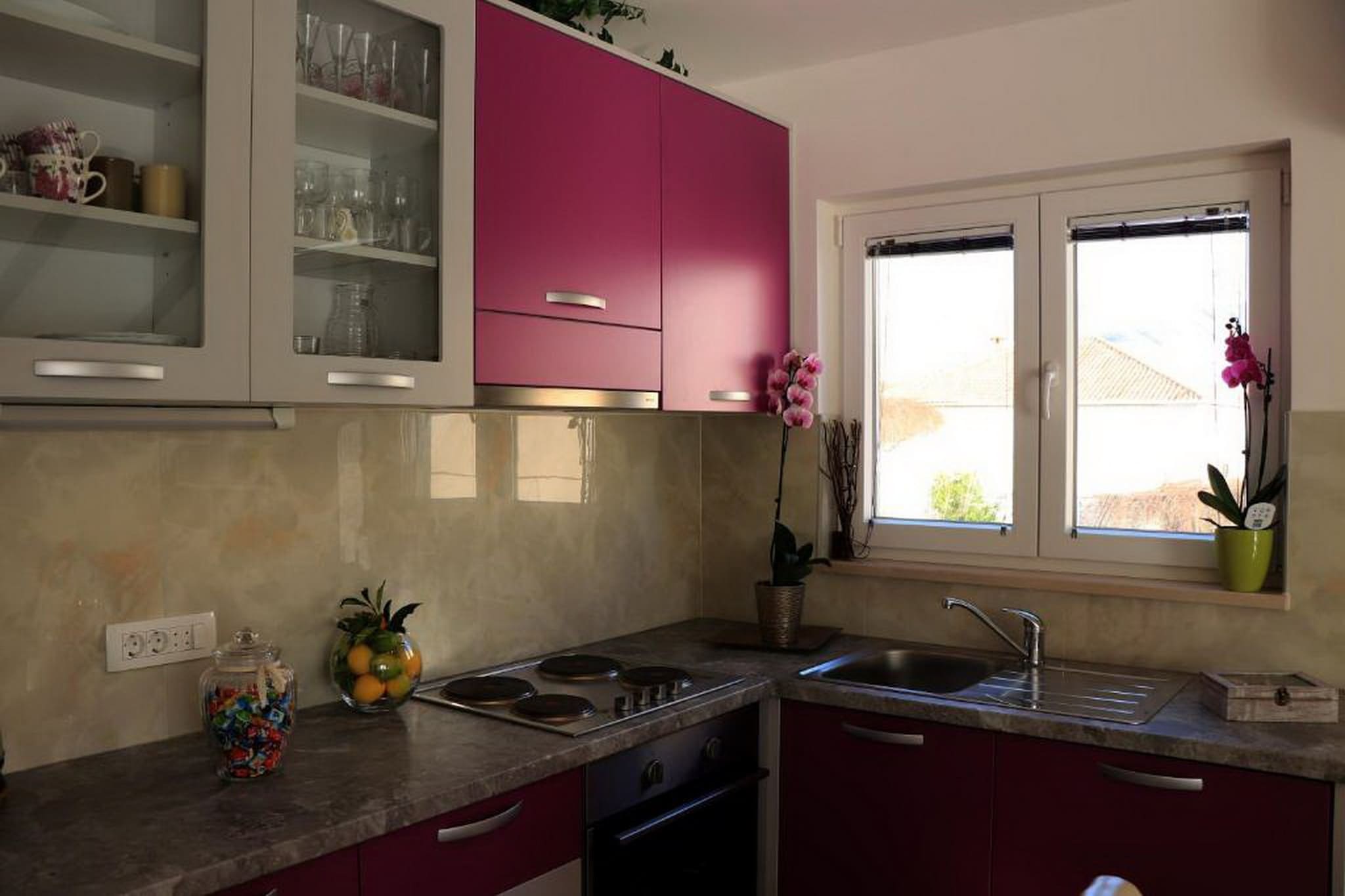 Apartments Clementina Sunrise-Two Bedroom Apartment with Terrace and Sea View (BIG)-Keuken