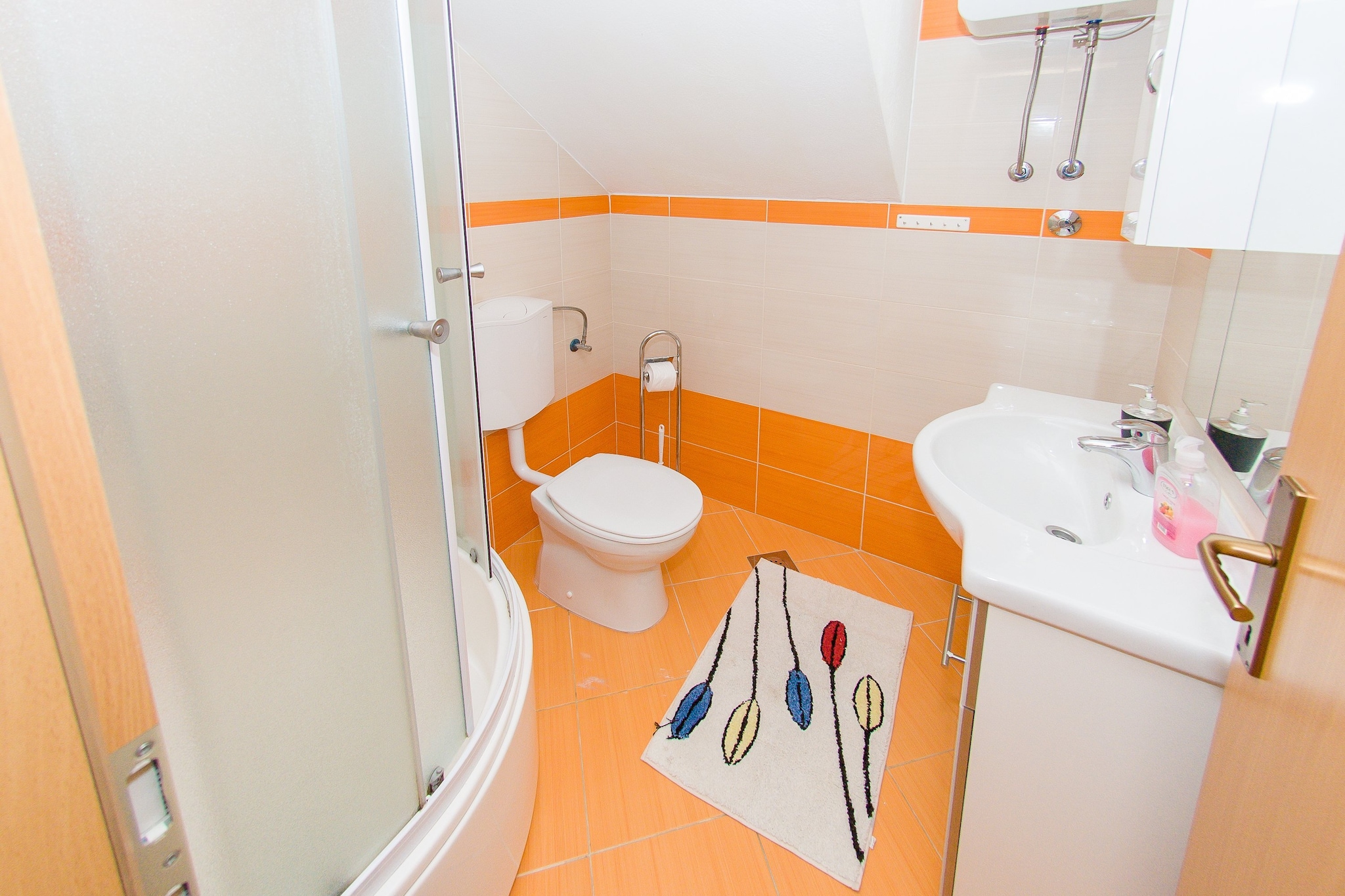 Apartments Anita-Triple room with terrace-Badkamer